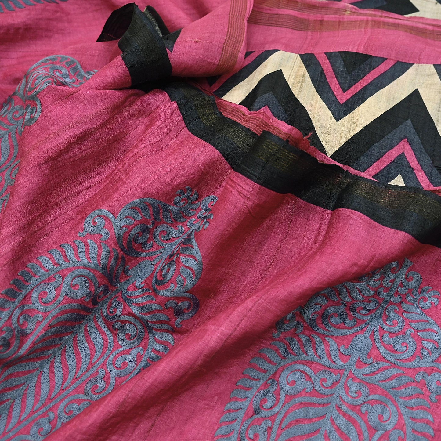 Indian Vintage Heavy Sari Pink & Black Pure Khadi Silk Handloom Saree Craft Fabric 6yd Ethnic Wear Dress making For Crafting Quilting