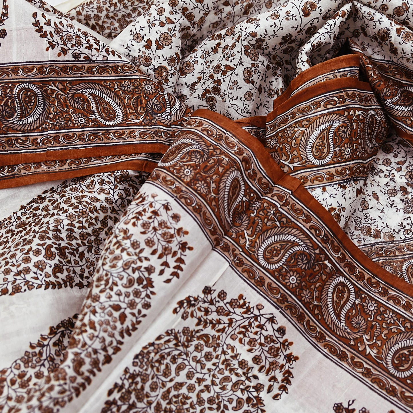 Vintage White Pure Silk Saree Brown Floral Paisley Print 5 Yards Craft Fabric Sewing, Quilting, Dressmaking, Upcycle Material