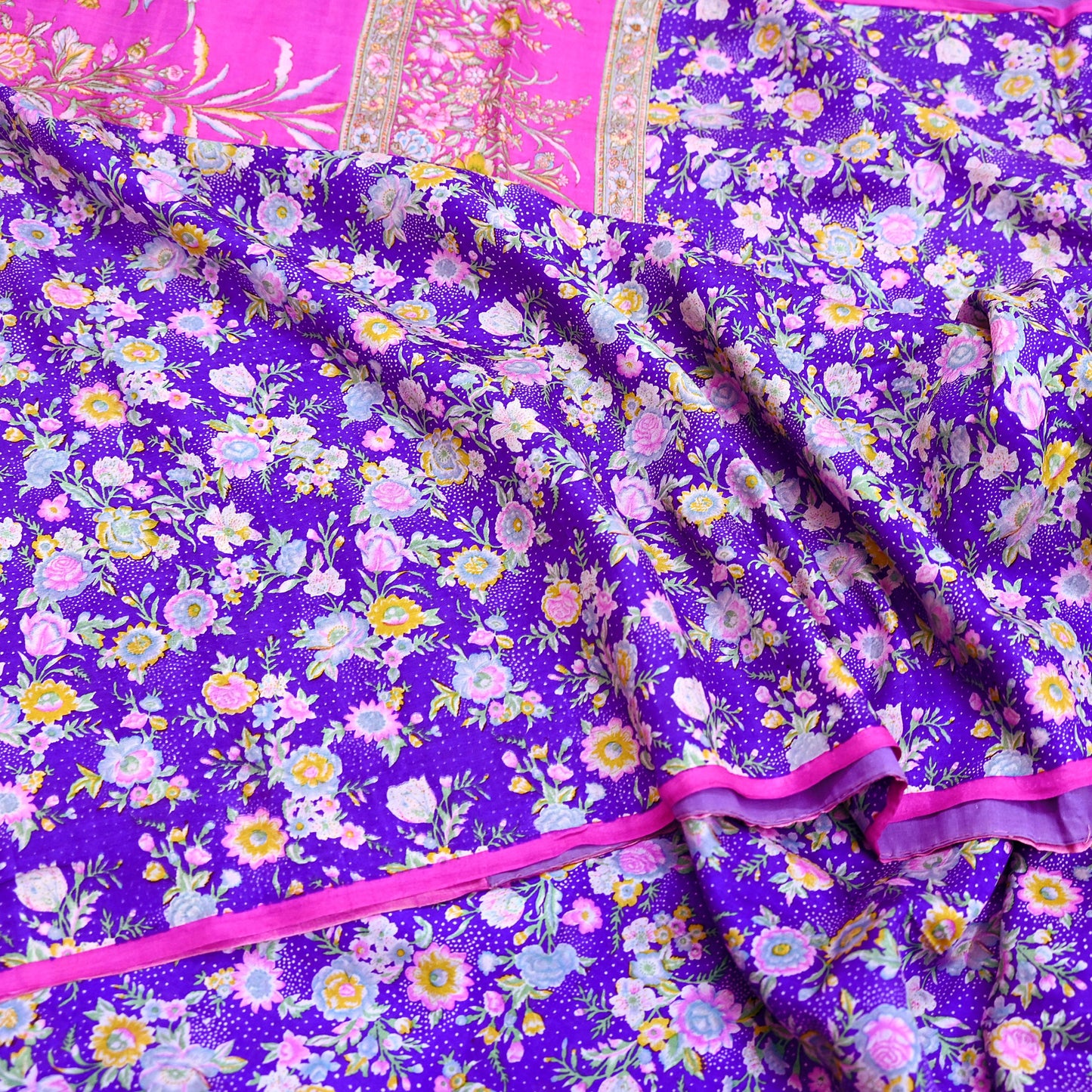 Indian Vintage Pure Silk Saree Fabric Purple & Pink Floral Print Silk 5 Yards Boho Textile for Sewing, Quilting Upcycling Crafts