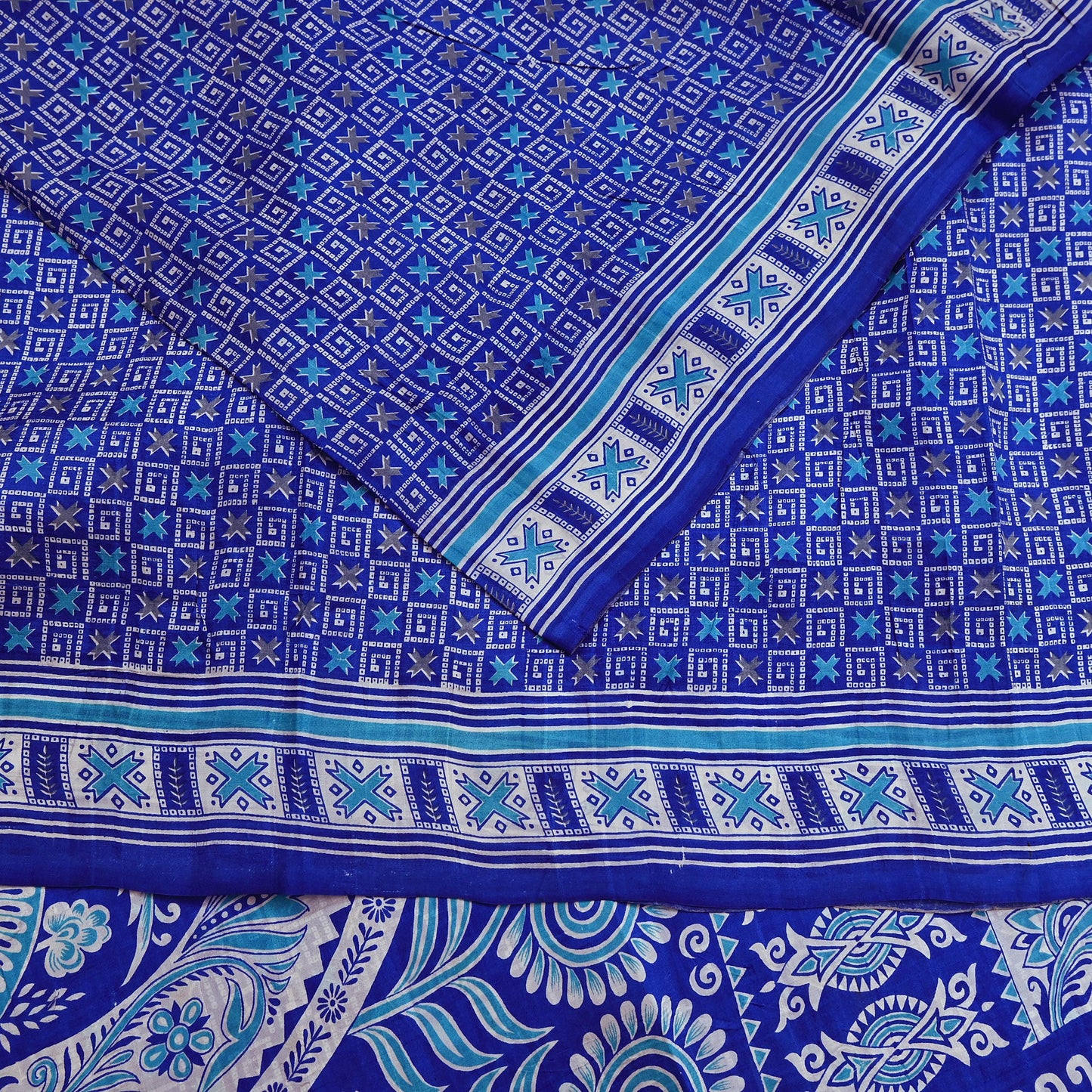 Vintage Blue Pure Silk Saree Indian Printed Floral Silk Fabric 5 Yard Soft Sewing Material for Dressmaking, Quilting & Crafts
