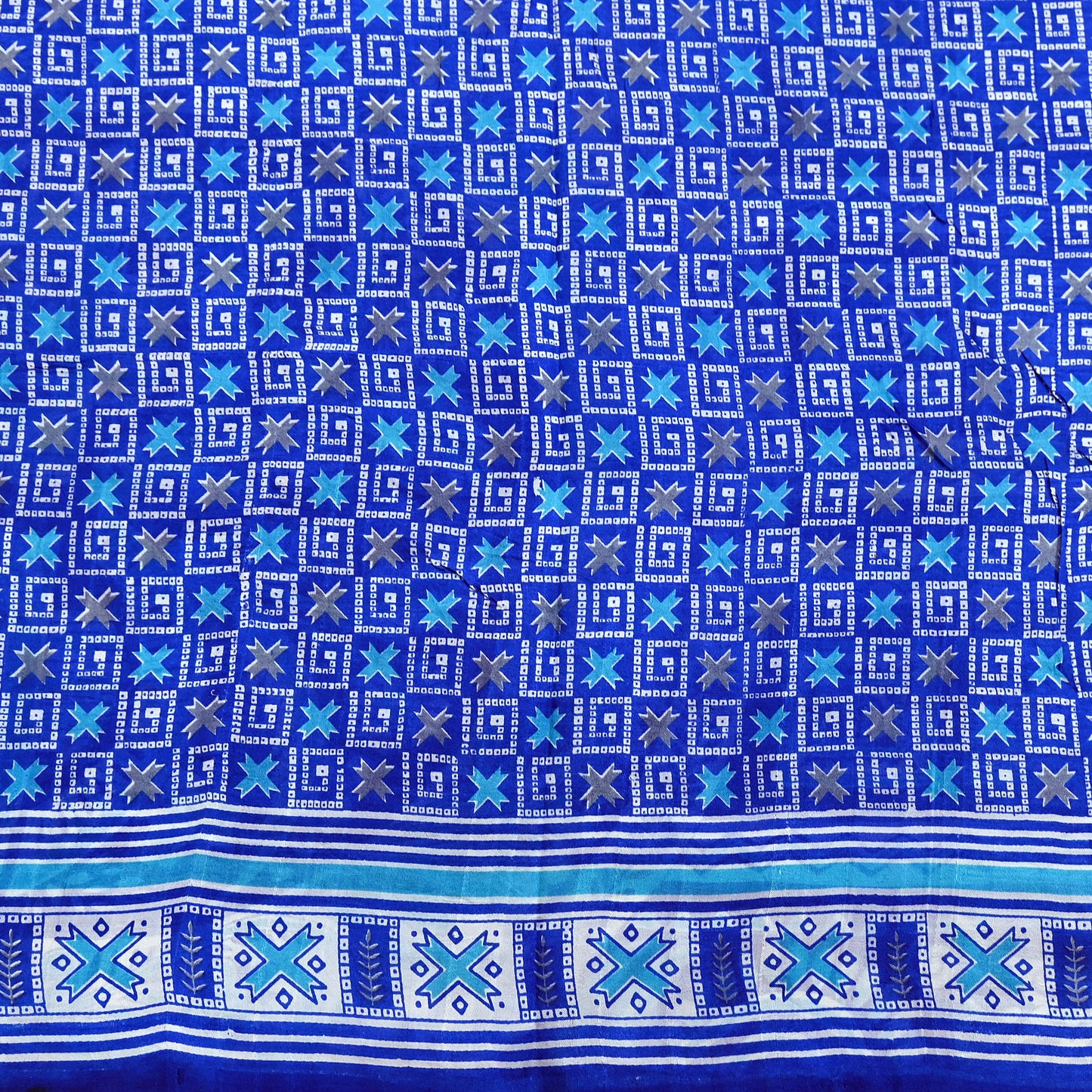 Vintage Blue Pure Silk Saree Indian Printed Floral Silk Fabric 5 Yard Soft Sewing Material for Dressmaking, Quilting & Crafts