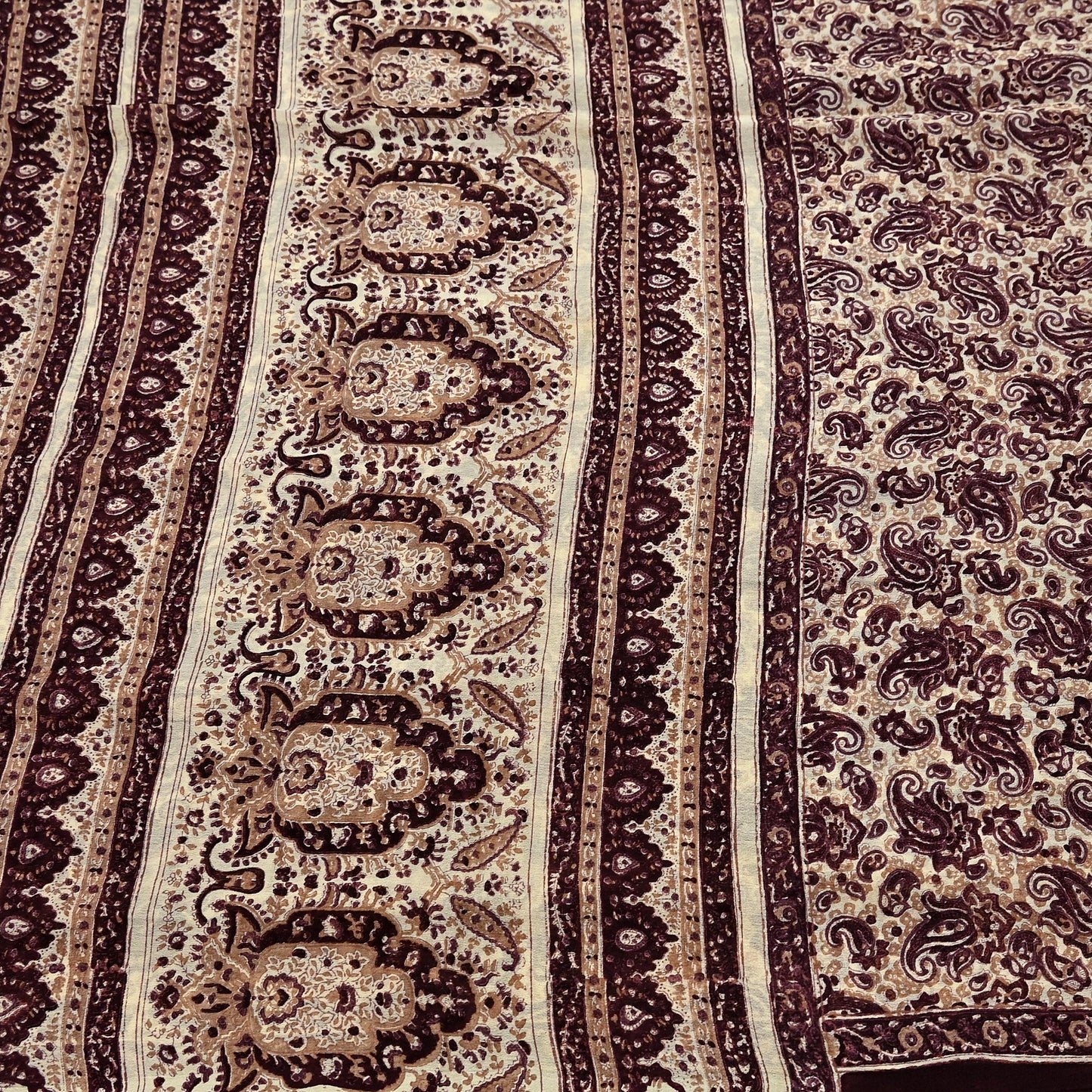 Vintage Brown Beige Pure Silk Saree Indian Paisley Printed Silk Fabric 6 Yard Soft Sewing Material for Dressmaking, Quilting & Crafts