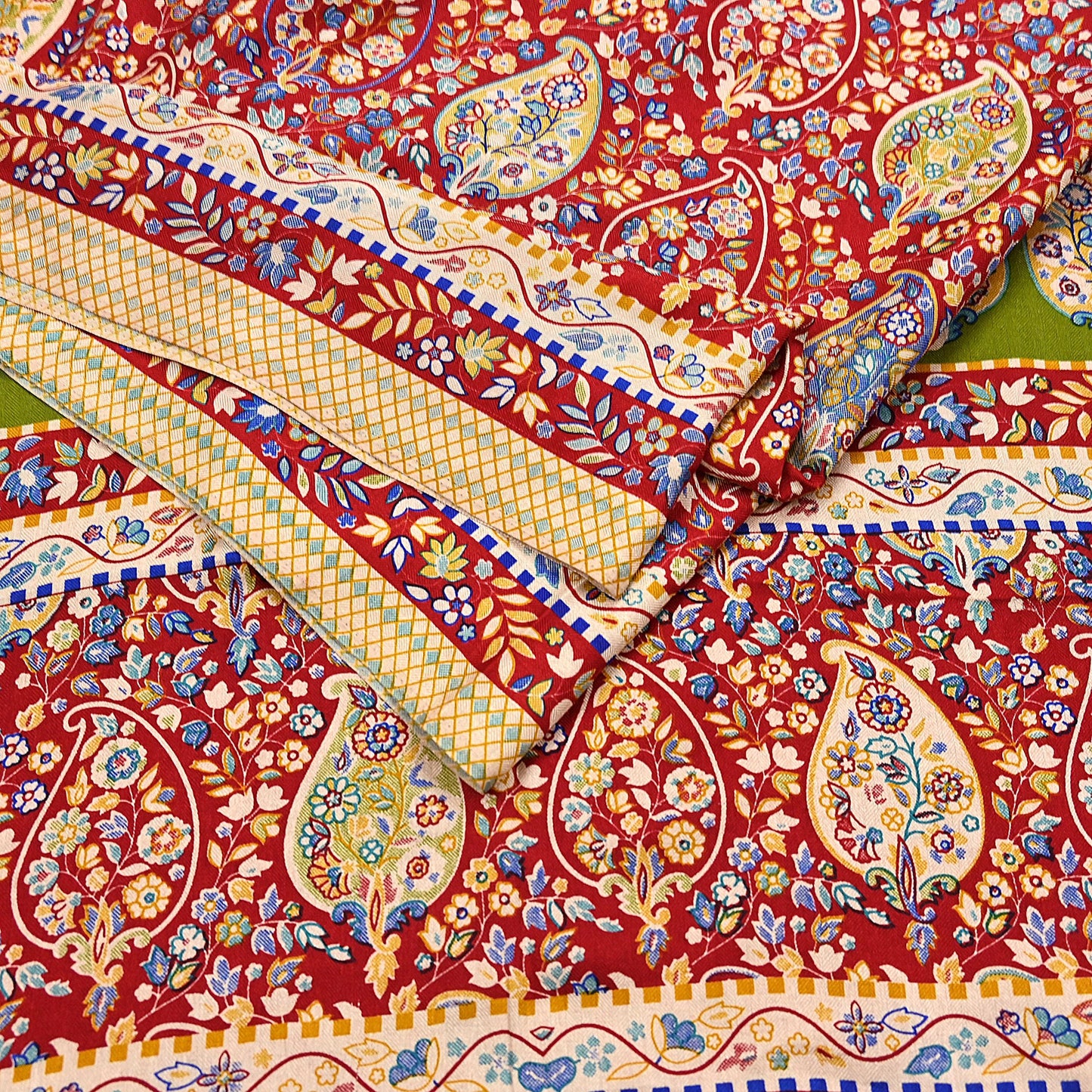 Vintage Red Saree Indian Woolen Woven Floral Fabric 6 Yard Soft Warm Craft Material for Winter Sewing & Dressmaking