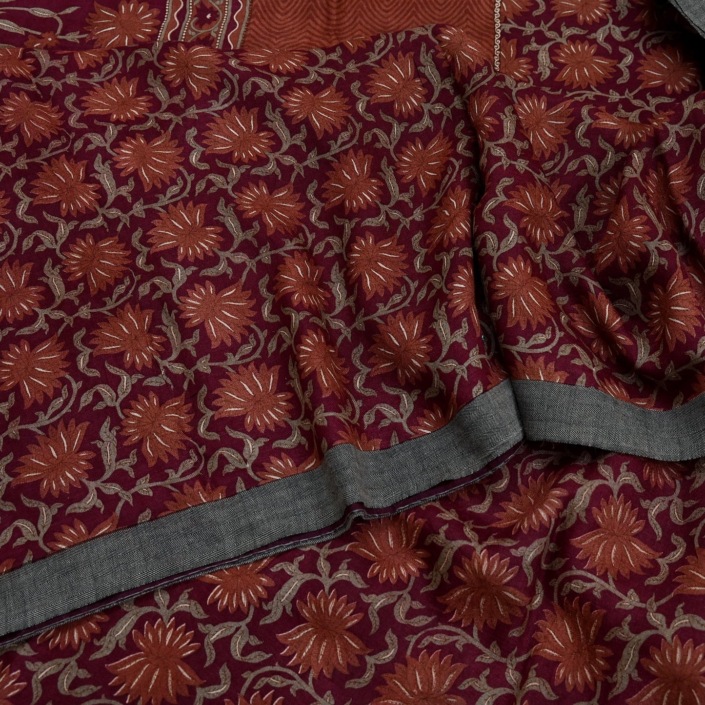 Vintage Maroon Brown Wool Saree Indian Pure Wool Floral Woven Fabric 5 Yard Soft Warm Craft Material for Winter Dressmaking & Sewing