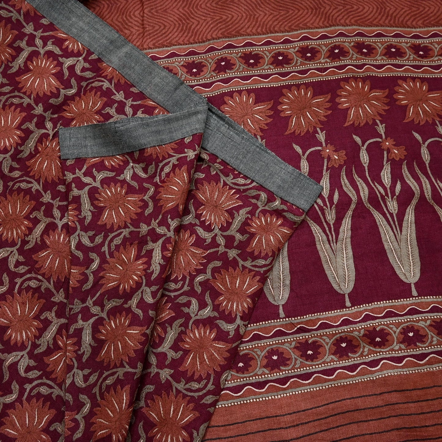 Vintage Maroon Brown Wool Saree Indian Pure Wool Floral Woven Fabric 5 Yard Soft Warm Craft Material for Winter Dressmaking & Sewing