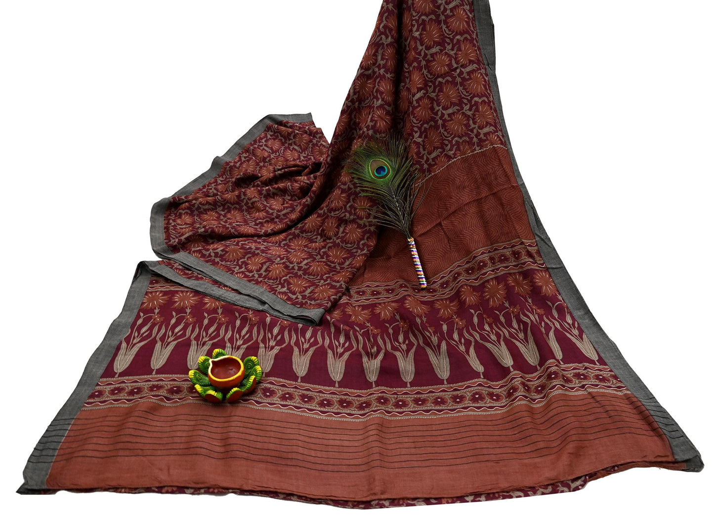 Vintage Maroon Brown Wool Saree Indian Pure Wool Floral Woven Fabric 5 Yard Soft Warm Craft Material for Winter Dressmaking & Sewing
