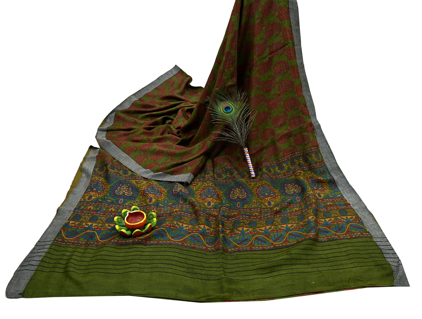 Vintage Green Wool Saree Indian Pure Wool Floral Woven Fabric 5 Yard Soft Warm Winter Textile for Dressmaking & Sewing Crafts
