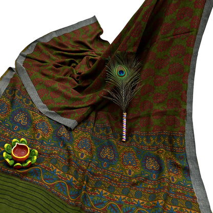 Vintage Green Wool Saree Indian Pure Wool Floral Woven Fabric 5 Yard Soft Warm Winter Textile for Dressmaking & Sewing Crafts