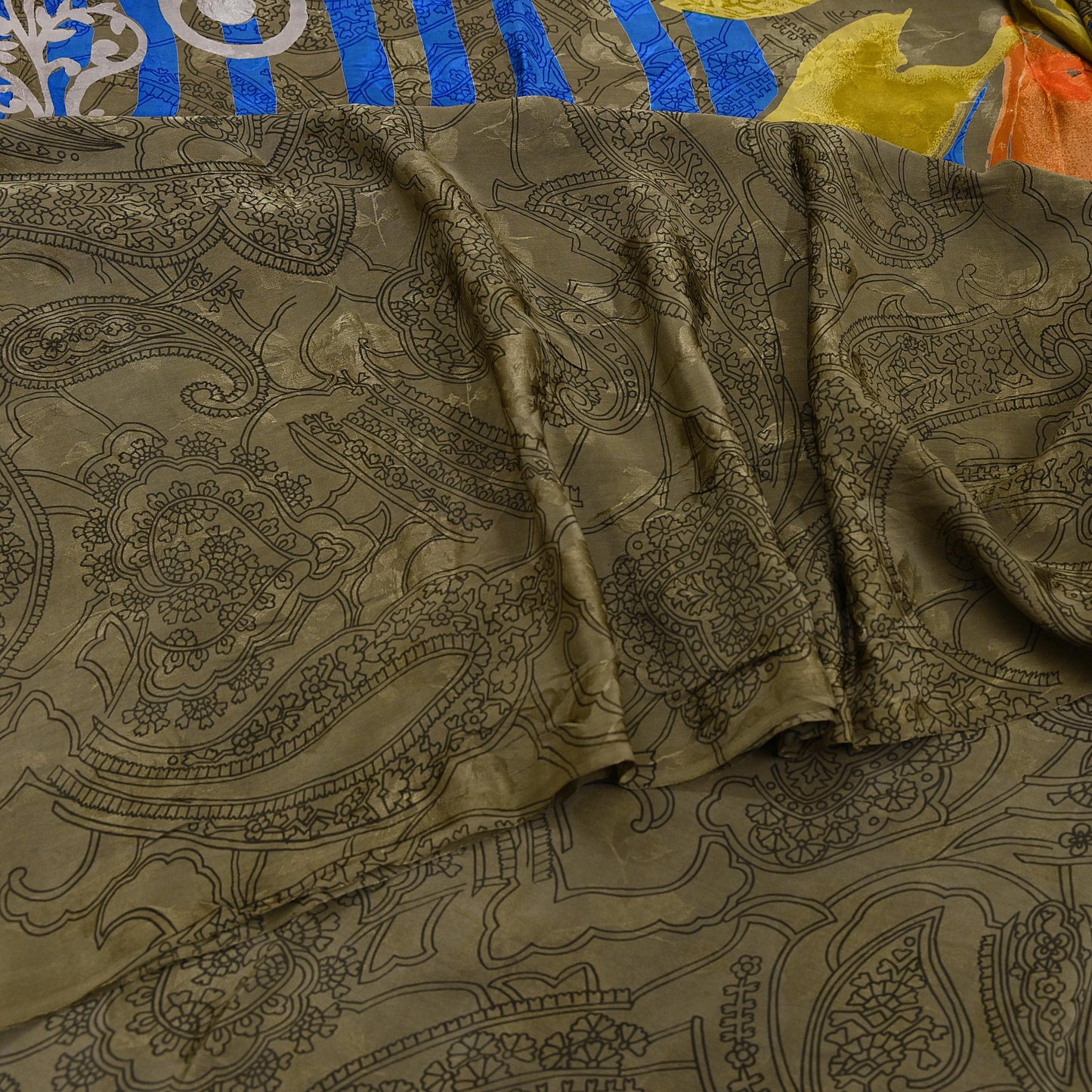 Indian Vintage Green & Multi Pure Crepe Silk Saree Floral Print 5 Yards Soft Sewing Fabric for Dressmaking, Quilting, Crafting Upcycling