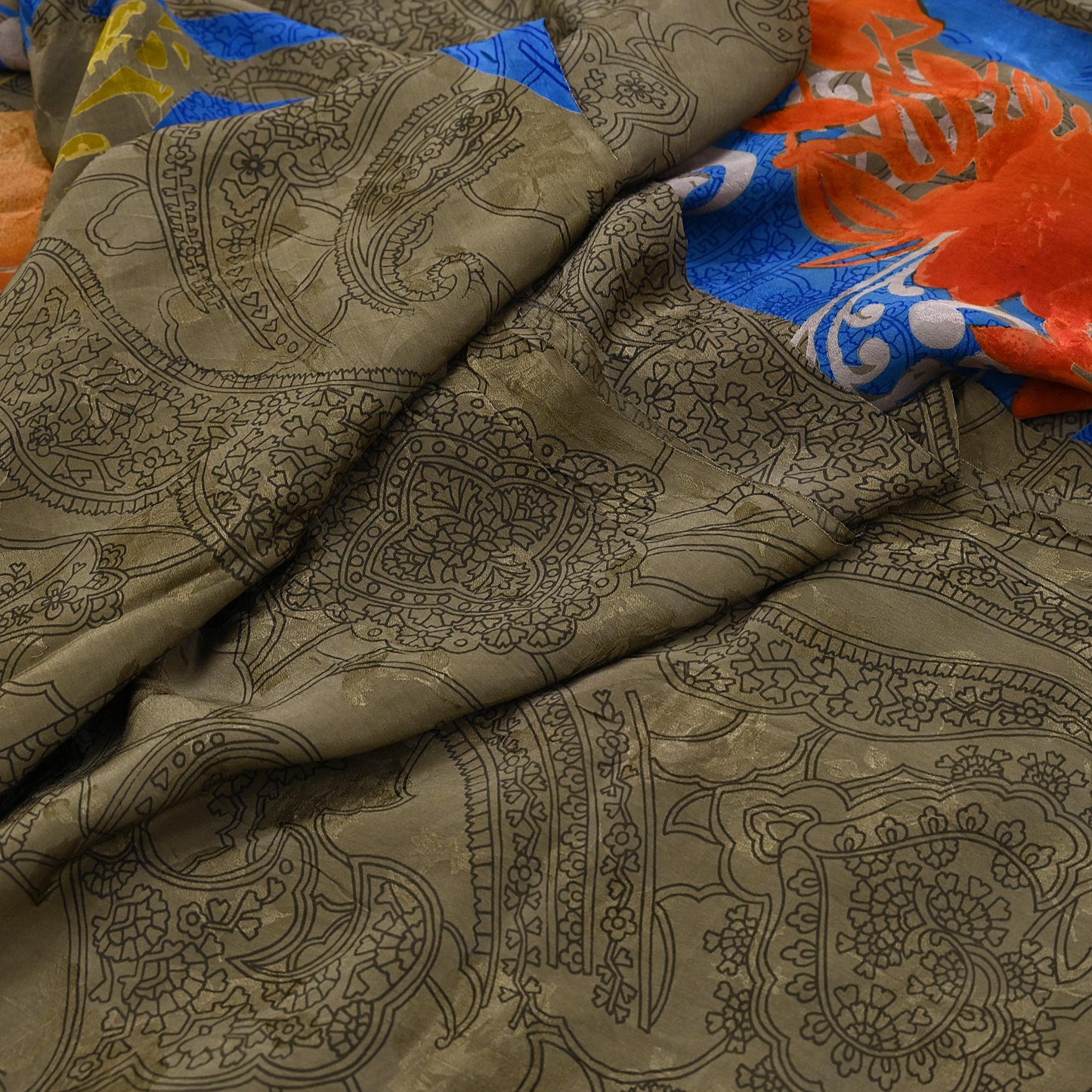 Indian Vintage Green & Multi Pure Crepe Silk Saree Floral Print 5 Yards Soft Sewing Fabric for Dressmaking, Quilting, Crafting Upcycling