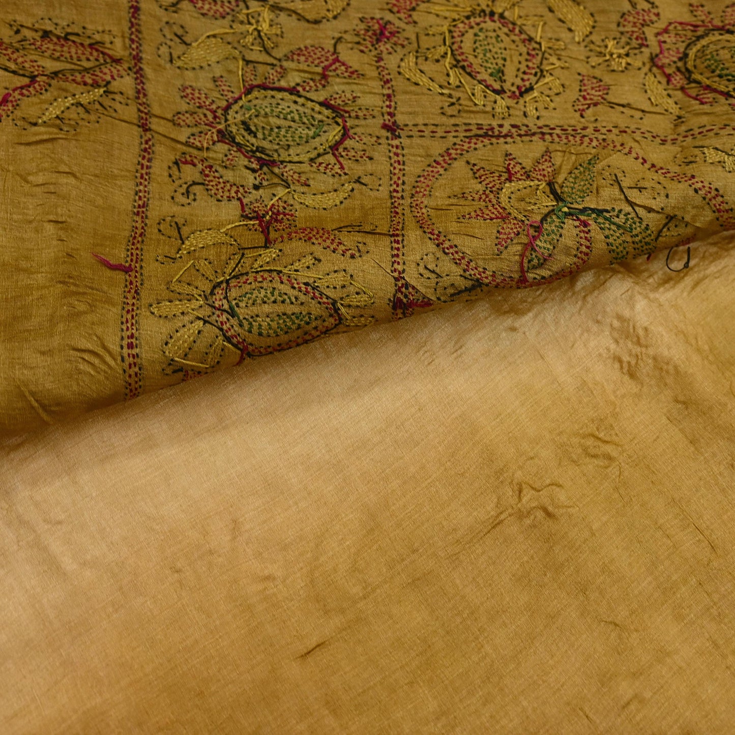 Indian Vintage Beige & Green Saree 100% Pure Silk Hand Embroidered Kantha Sari Fabric 5Yd Sewing Floral Sequin