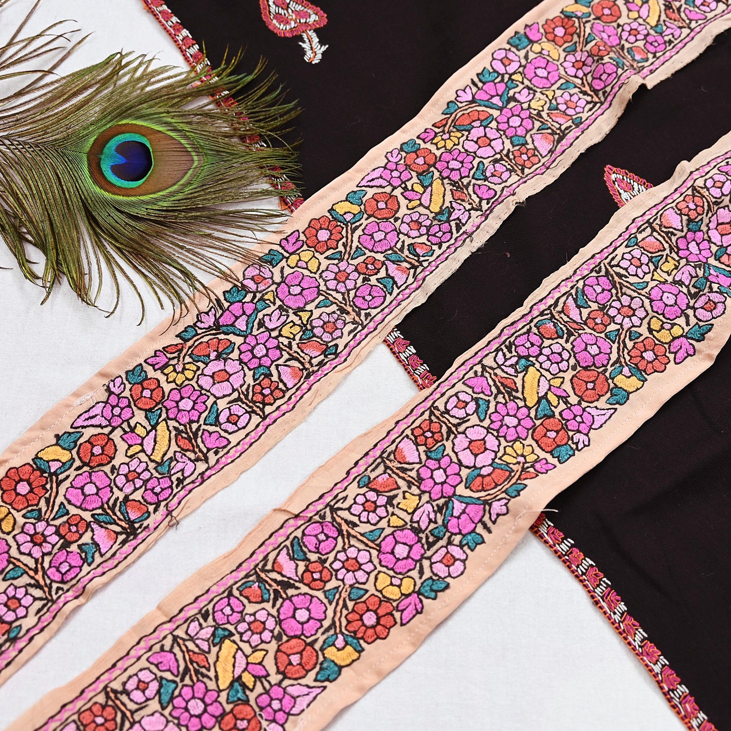 Vintage Kashmiri Aari Silk Border Peach Satin Hand Embroidered Floral Trim Chain Stitch Lace Ribbon Sewing Craft Supply