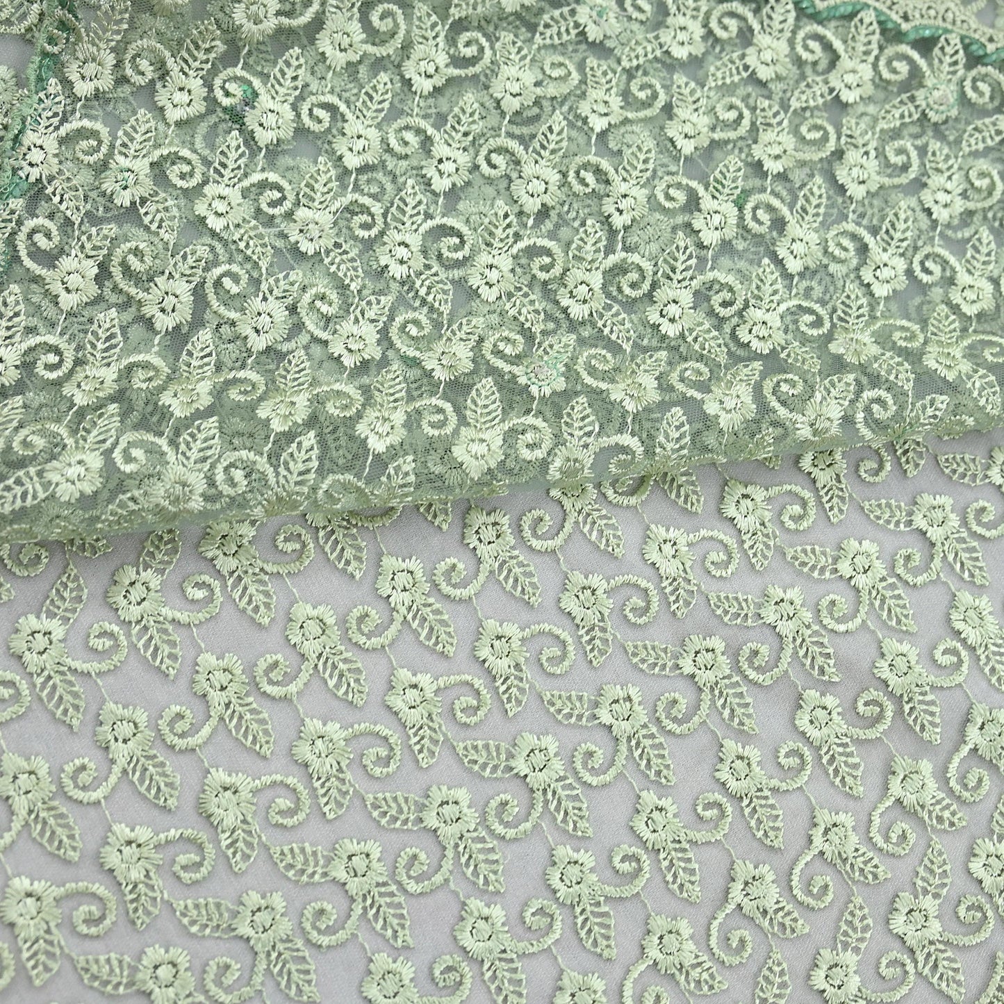 Indian Vintage Heavy Sari Green Net/Mesh Embroidered Sarees 5Yd Sewing Soft Floral Craft Fabric Dress making Crafting Bollywood sari