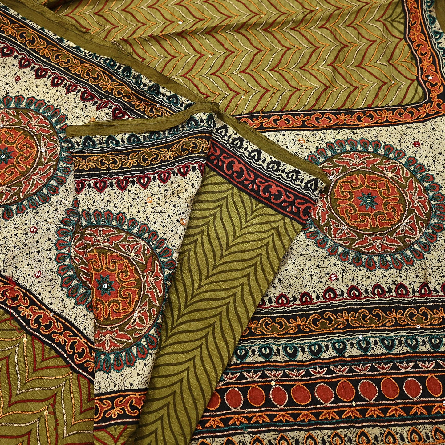 Indian Vintage Sari Green Pure Silk Hand Embroidered Sarees 5Yd Craft Fabric Sewing soft Quilting Crafting Ethnic Bollywood sarees
