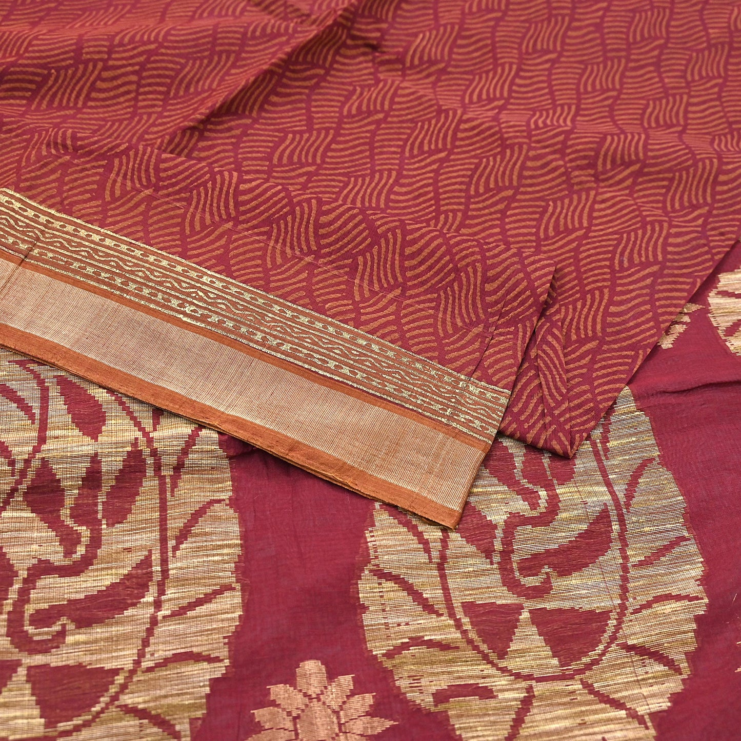 Indian Vintage Sari Maroon Pure Cotton Hand Woven 5Yd Sarees Soft Floral Ethnic Craft Fabric Sewing Dress making Crafting Quilting