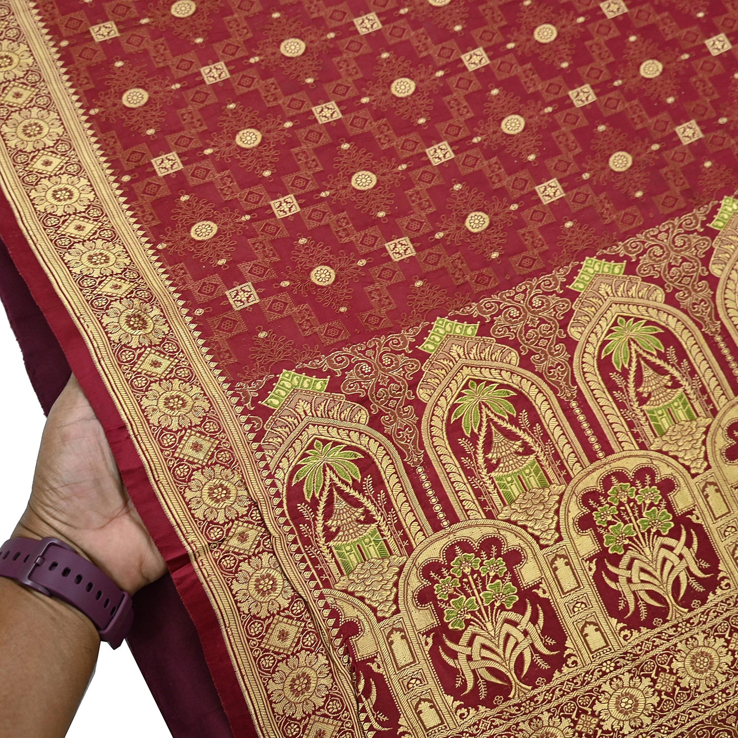 Vintage Maroon Banarasi Silk Saree Pure Satin Silk Handwoven Tanchoi Fabric with Floral Weave 5 Yard Dressmaking Craft Material