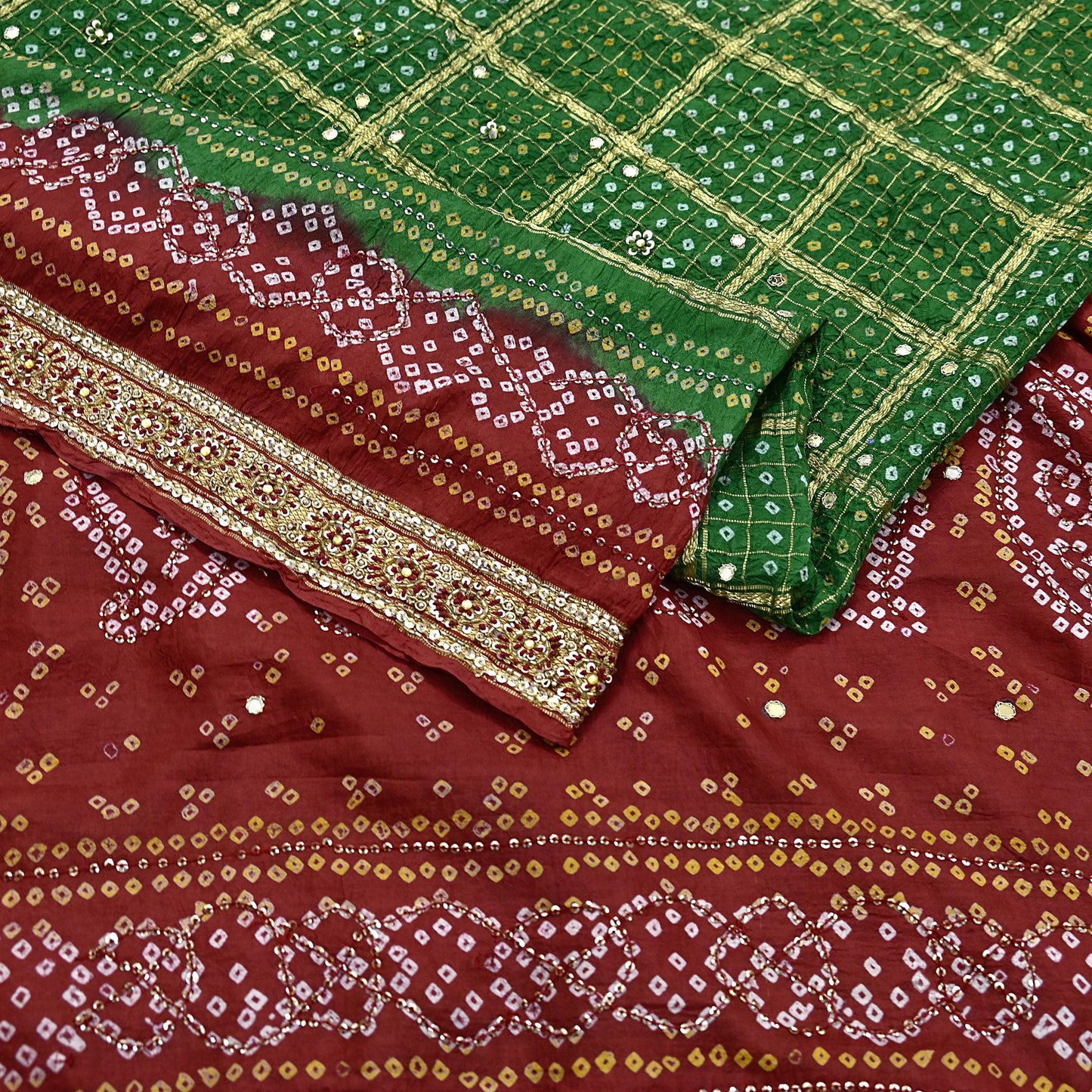 Indian Vintage Red & Green Saree Hand Embroidered Bandhani Printed Sari 100% Pure Silk Fabric 5yard Soft Craft Fabric Beaded