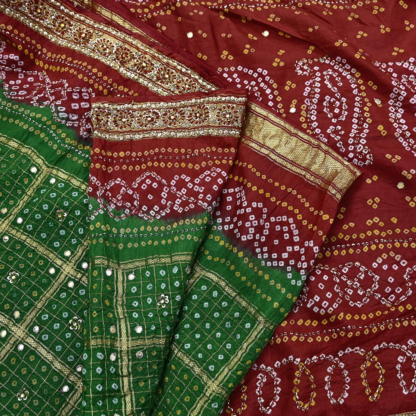 Indian Vintage Red & Green Saree Hand Embroidered Bandhani Printed Sari 100% Pure Silk Fabric 5yard Soft Craft Fabric Beaded