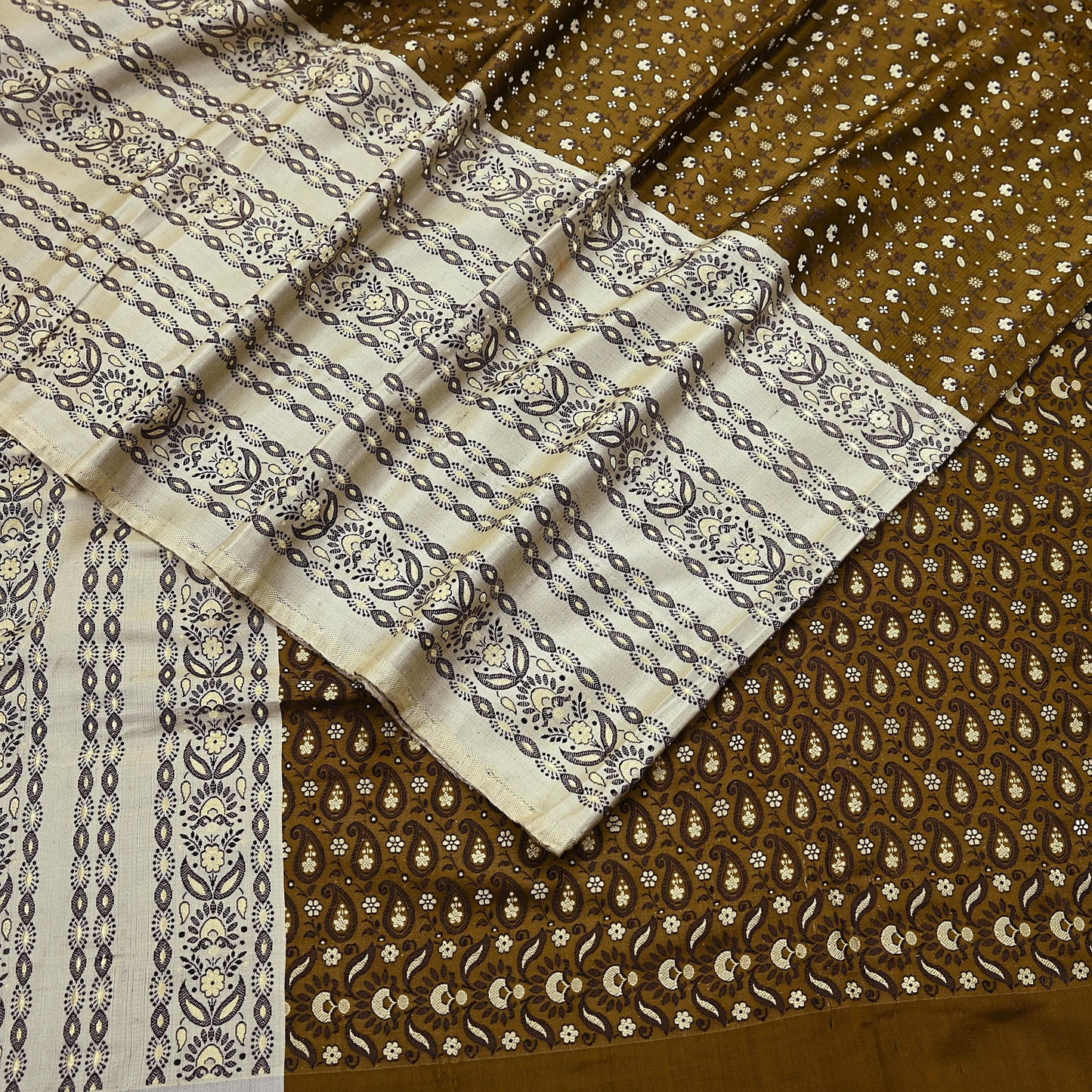 Vintage Green Banarasi Silk Saree Pure Satin Silk Handwoven Tanchoi Fabric with Floral Weave 5 Yard Dressmaking Craft Material