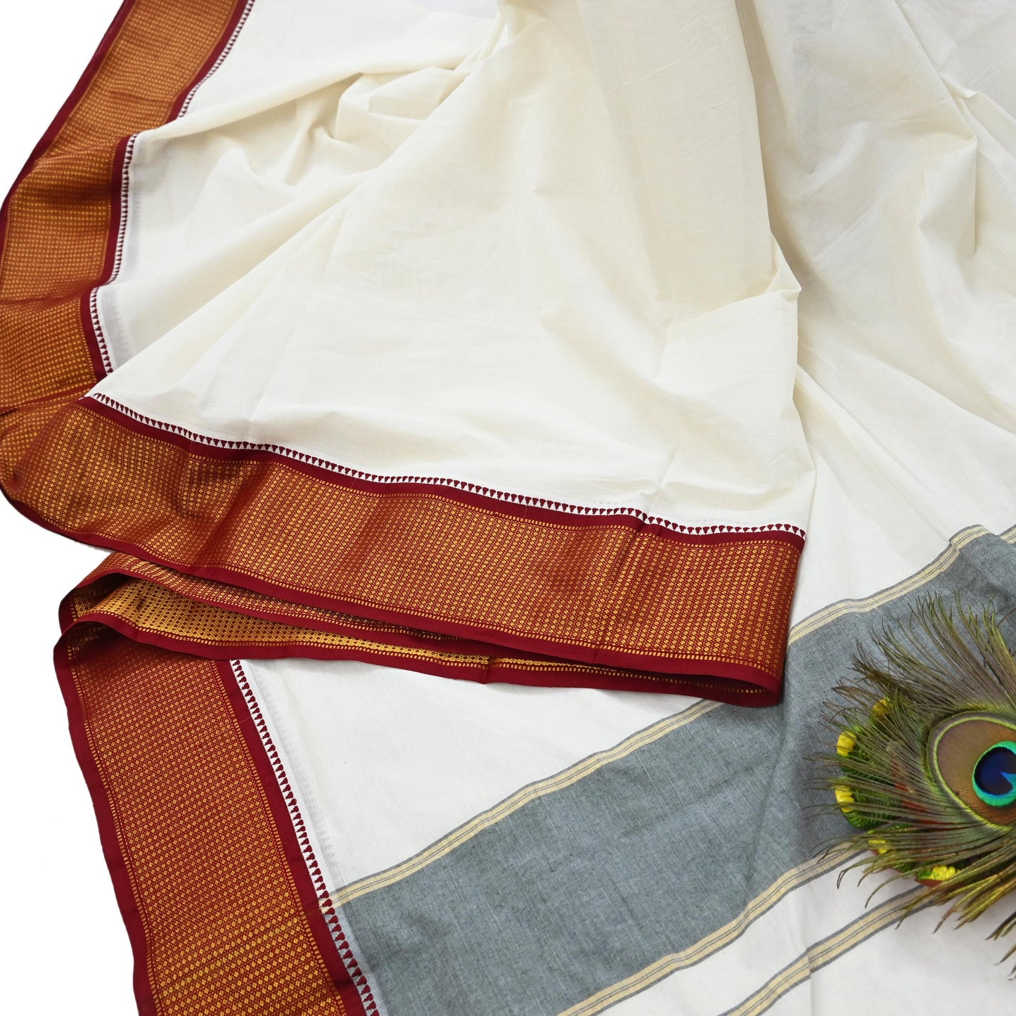Vintage Bengali Traditional Saree Handwoven Pure Cotton Off White Red & Golden Border Ethnic Gift for Christmas