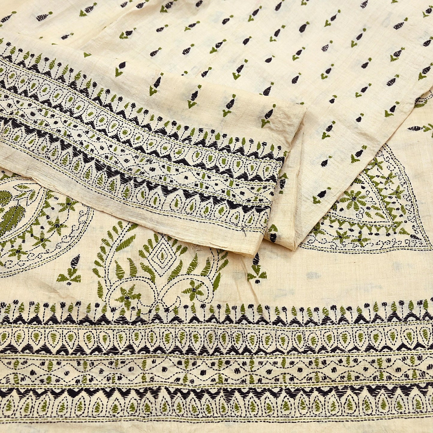 Indian Vintage Ivory Saree 100% Pure Silk Hand Embroidered Kantha Sari Fabric 5Yd Sewing Floral Sequin