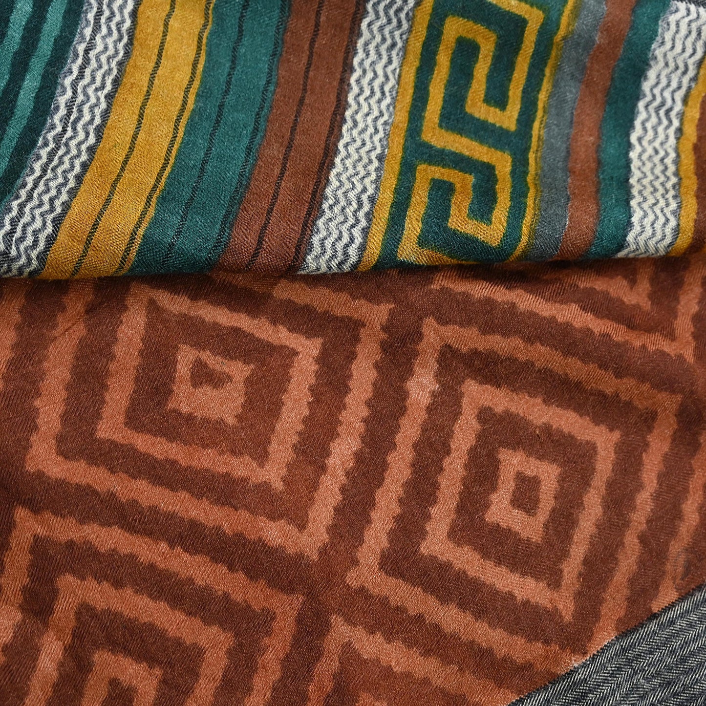 Vintage Maroon Brown Wool Saree Indian Pure Wool Floral Woven Fabric 5 Yard Soft Warm Craft Material for Winter Dressmaking & Sewing