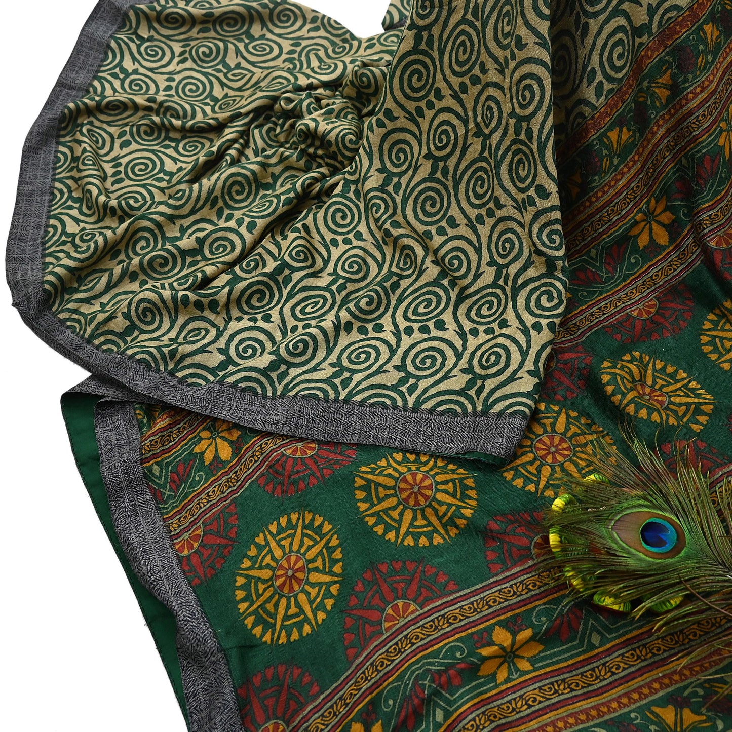 Vintage Beige Green Wool Saree Indian Pure Wool Floral Woven Fabric 6 Yard Soft Warm Craft Material for Winter Dressmaking & Sewing