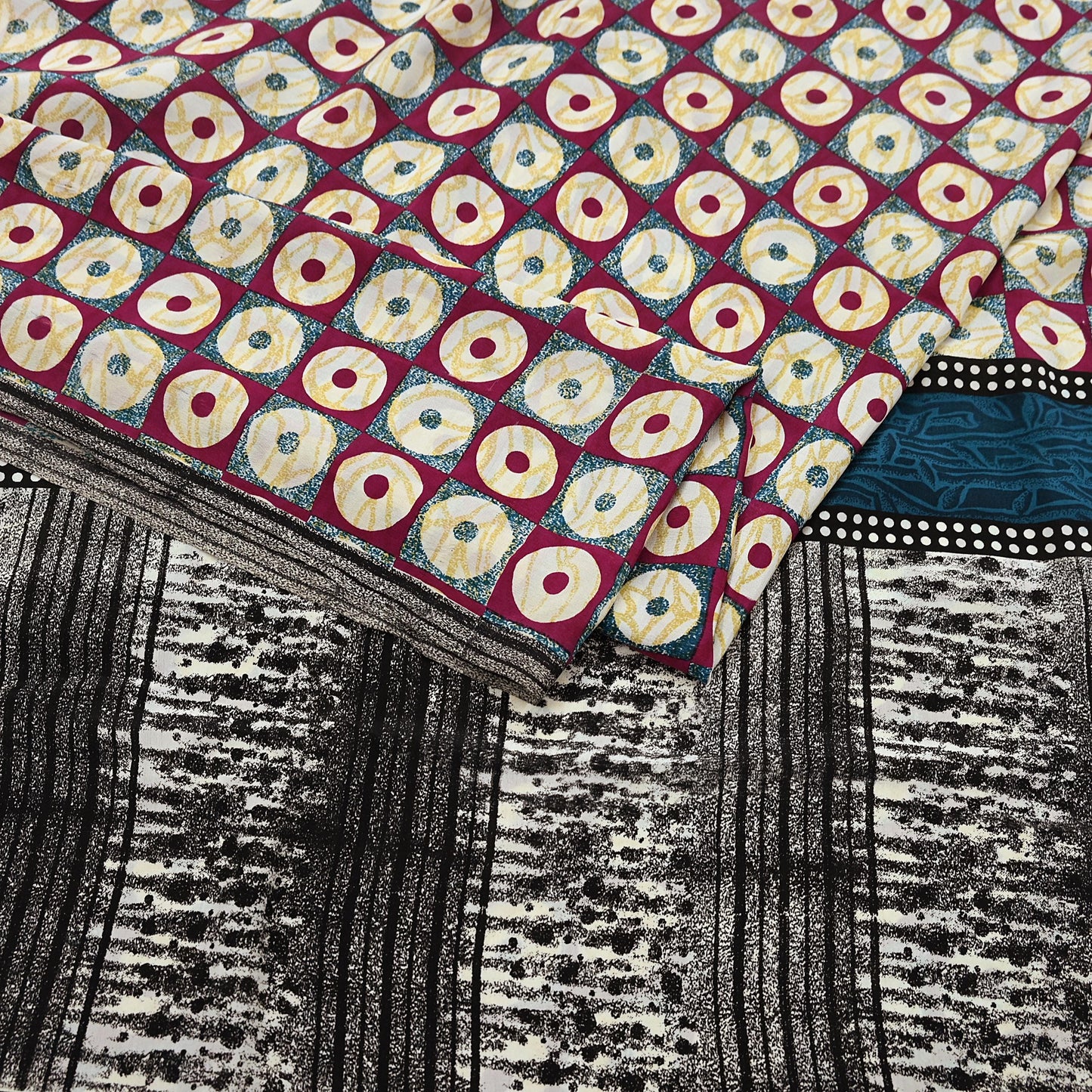 Indian Vintage red & Blue Pure Crepe Silk Saree Floral Print 6 Yards Soft Sewing Fabric for Dressmaking, Quilting, Crafting Upcycling