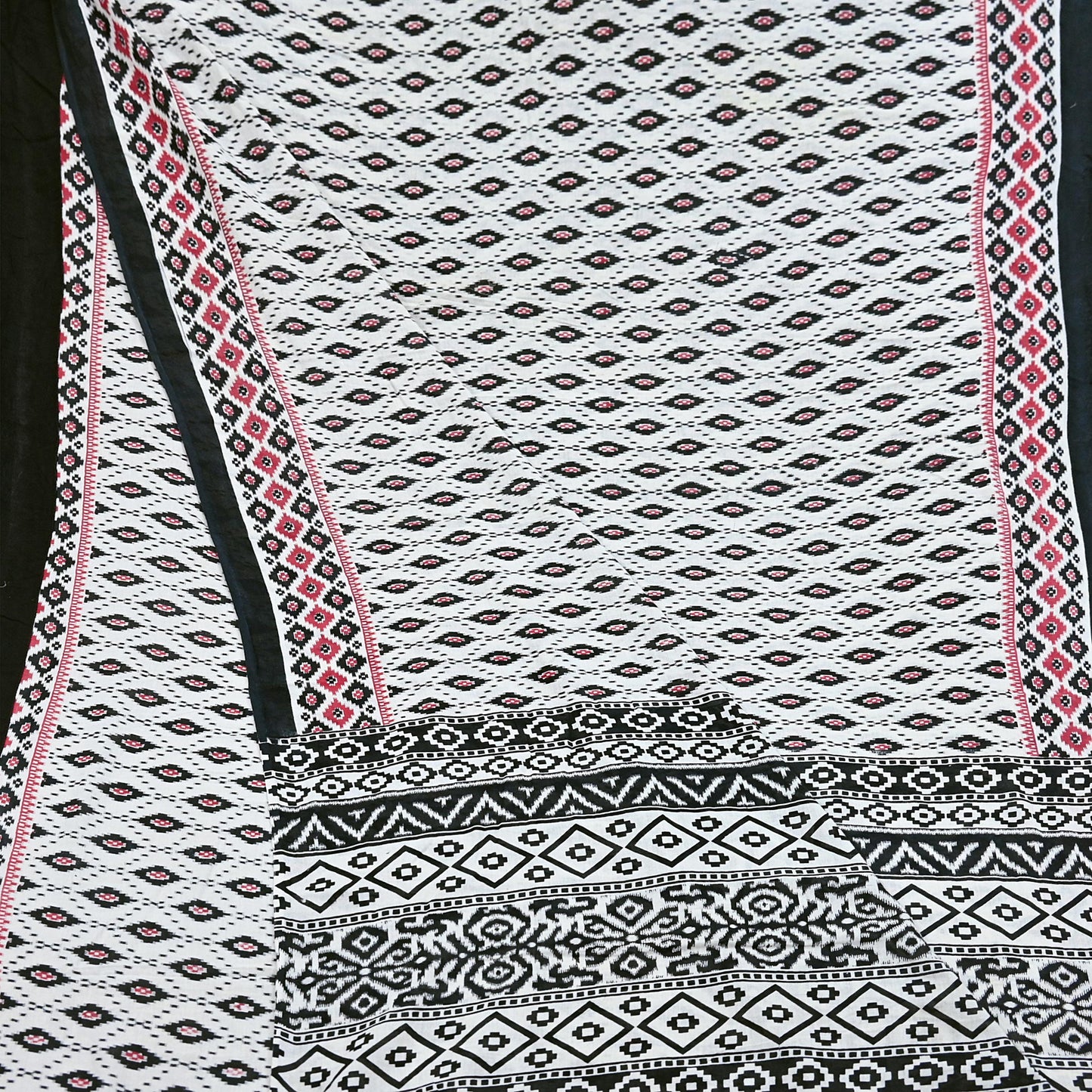 Indian Vintage White & Black Printed Pure Cotton Saree | 5 Yards | Soft Fabric for Sewing, Crafting, Quilting, Upcycling, Dressmaking, Boho