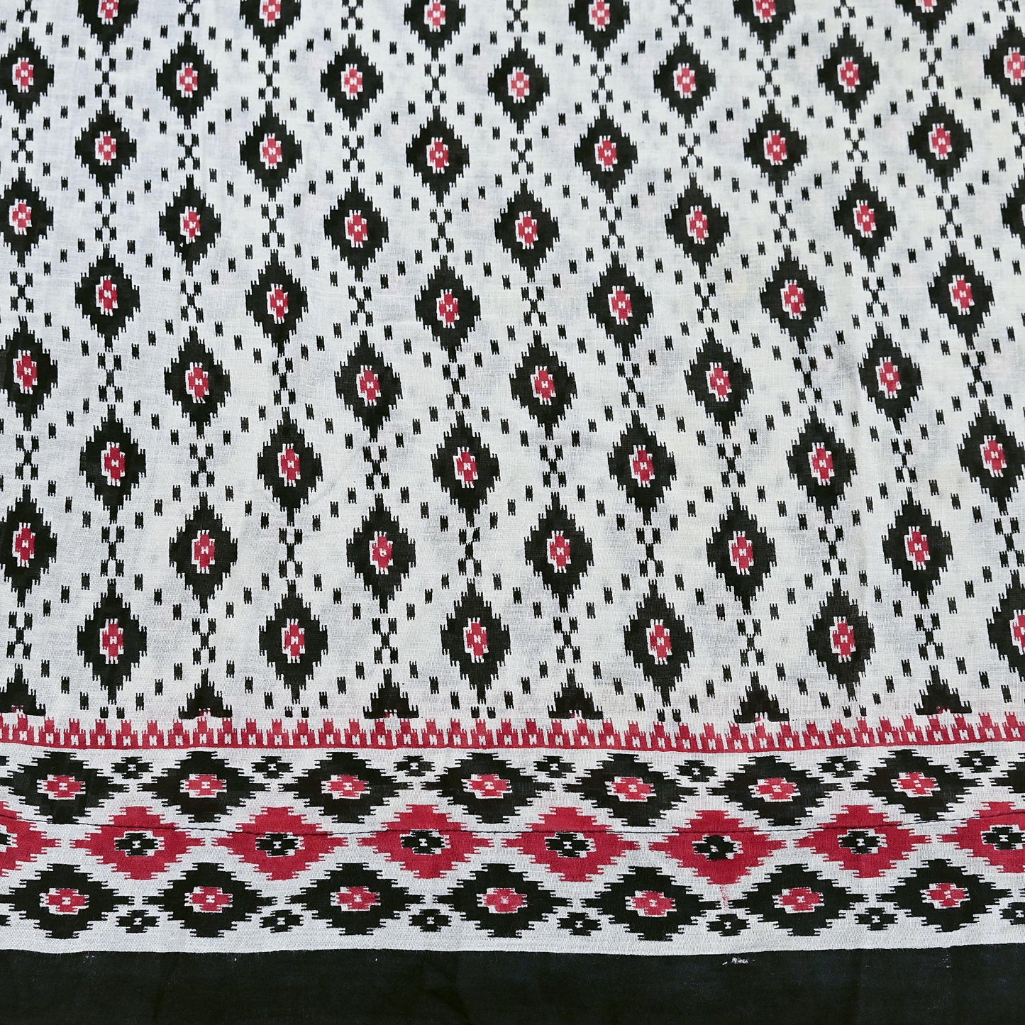 Indian Vintage White & Black Printed Pure Cotton Saree | 5 Yards | Soft Fabric for Sewing, Crafting, Quilting, Upcycling, Dressmaking, Boho