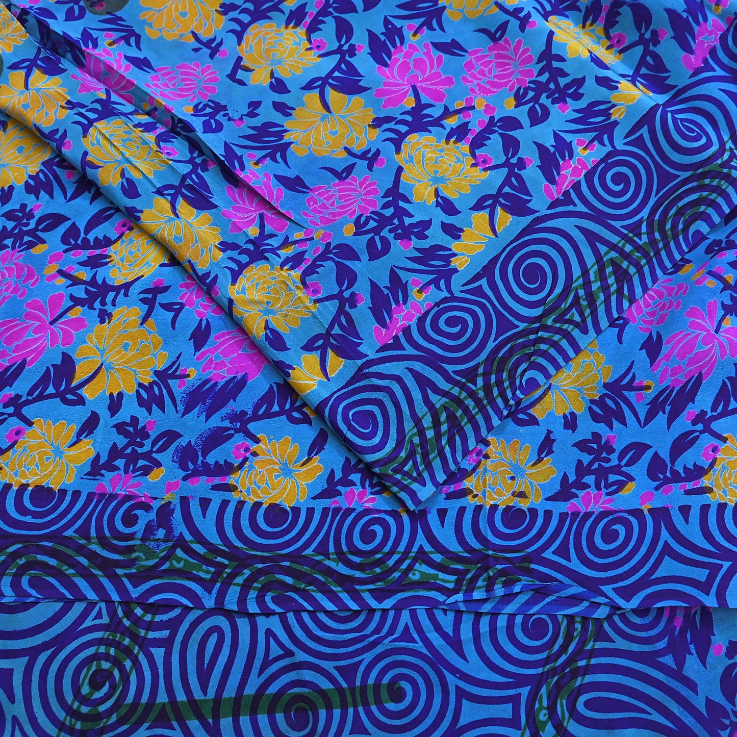 Indian Vintage blue Pure Crepe Silk Saree Floral Print 5 Yards Soft Sewing Fabric for Dressmaking, Quilting, Crafting Upcycling