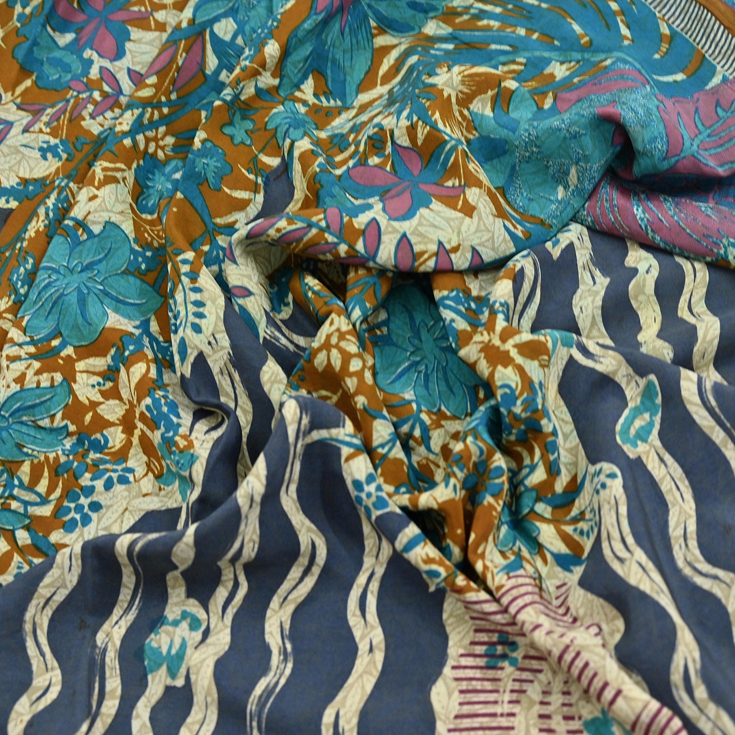 Indian Vintage Sari Ivory & Gray Pure Crepe Silk Printed Saree 5yard Sewing Quilting Floral Soft Craft Fabric Wrap