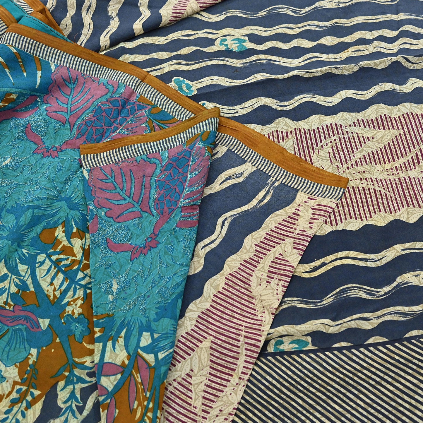 Indian Vintage Sari Ivory & Gray Pure Crepe Silk Printed Saree 5yard Sewing Quilting Floral Soft Craft Fabric Wrap