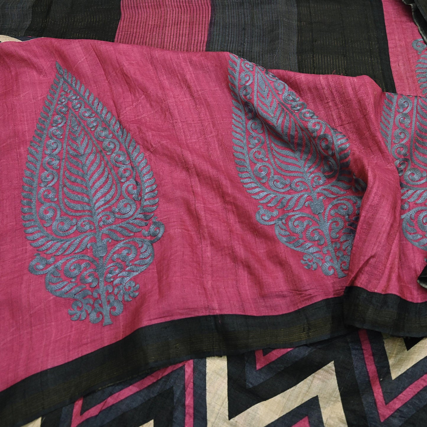 Indian Vintage Heavy Sari Pink & Black Pure Khadi Silk Handloom Saree Craft Fabric 6yd Ethnic Wear Dress making For Crafting Quilting