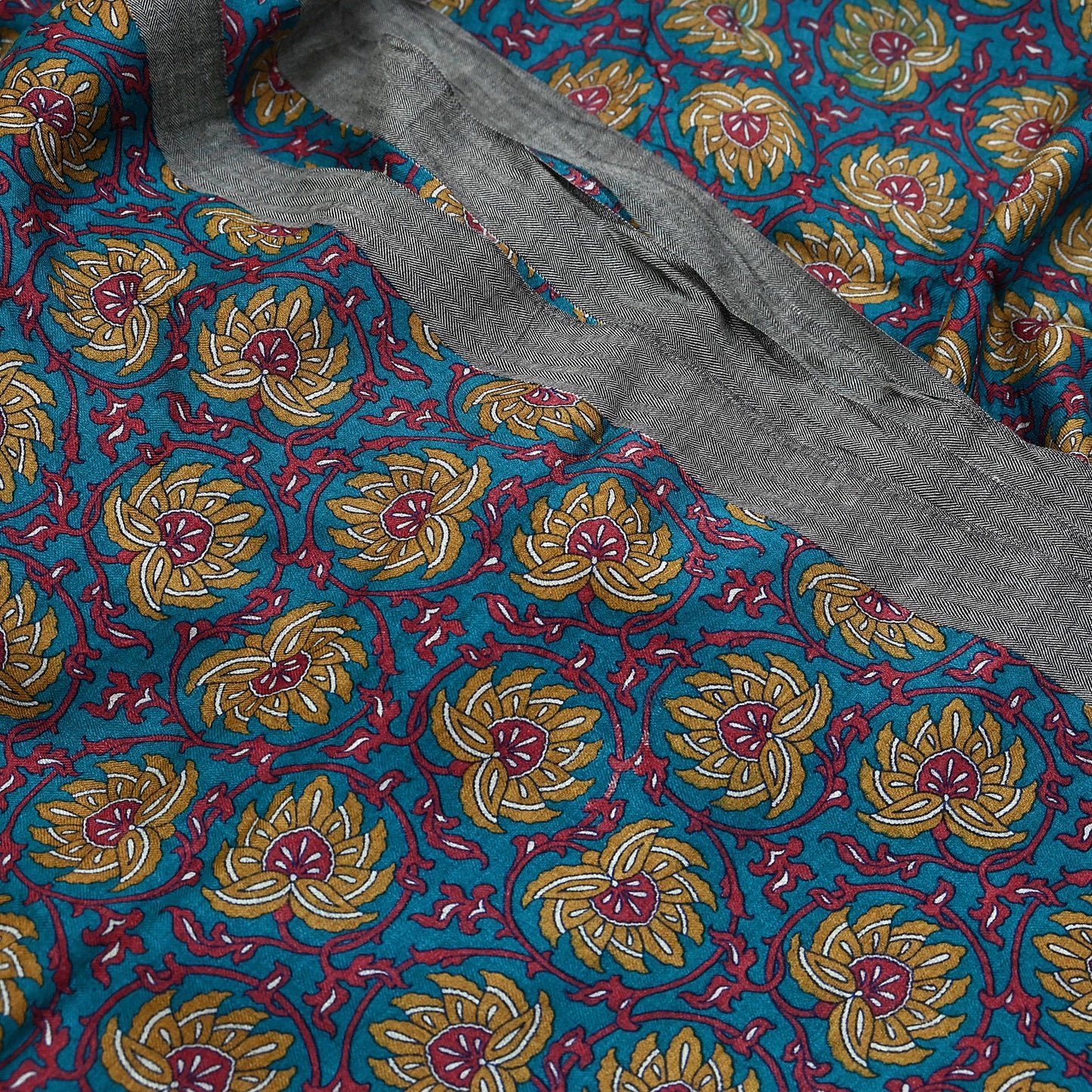 Vintage Green Wool Saree Indian Pure Wool Floral Woven Fabric 5 Yard Soft Warm Winter Textile for Dressmaking & Sewing Crafts