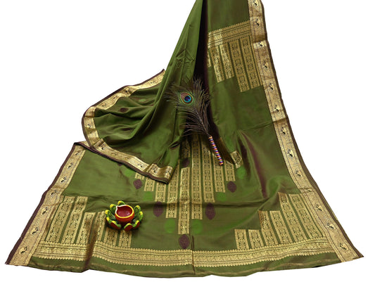 Indian Vintage Heavy Green Kanjivaram Saree 100% Pure Silk Zari 5Yd Floral Crafting Dress making Crafting Quilting Bollywood Saree