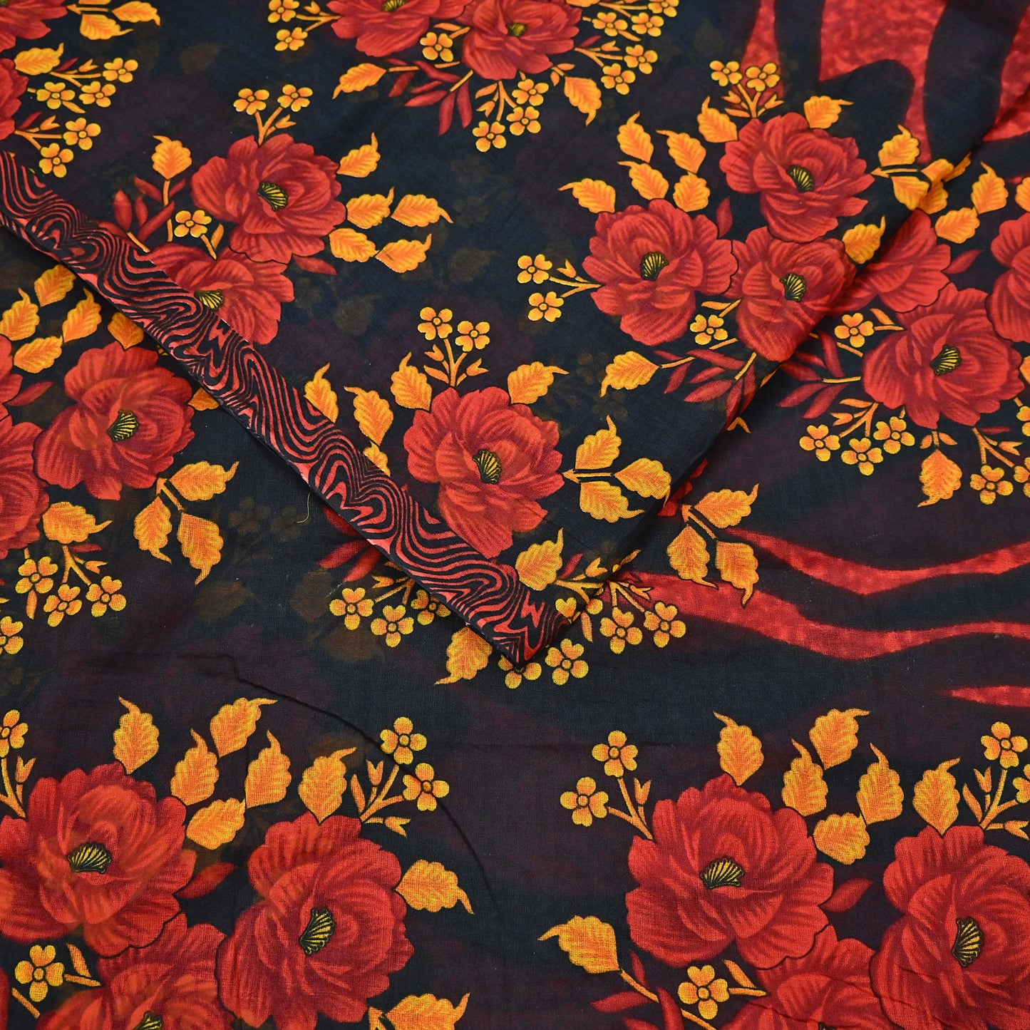 Indian Vintage Sari Red & Black Printed 100% Pure Cotton Sarees Craft Fabric 5Yard Sewing Sarong Wrap Boho Floral Dress making Quilting Soft