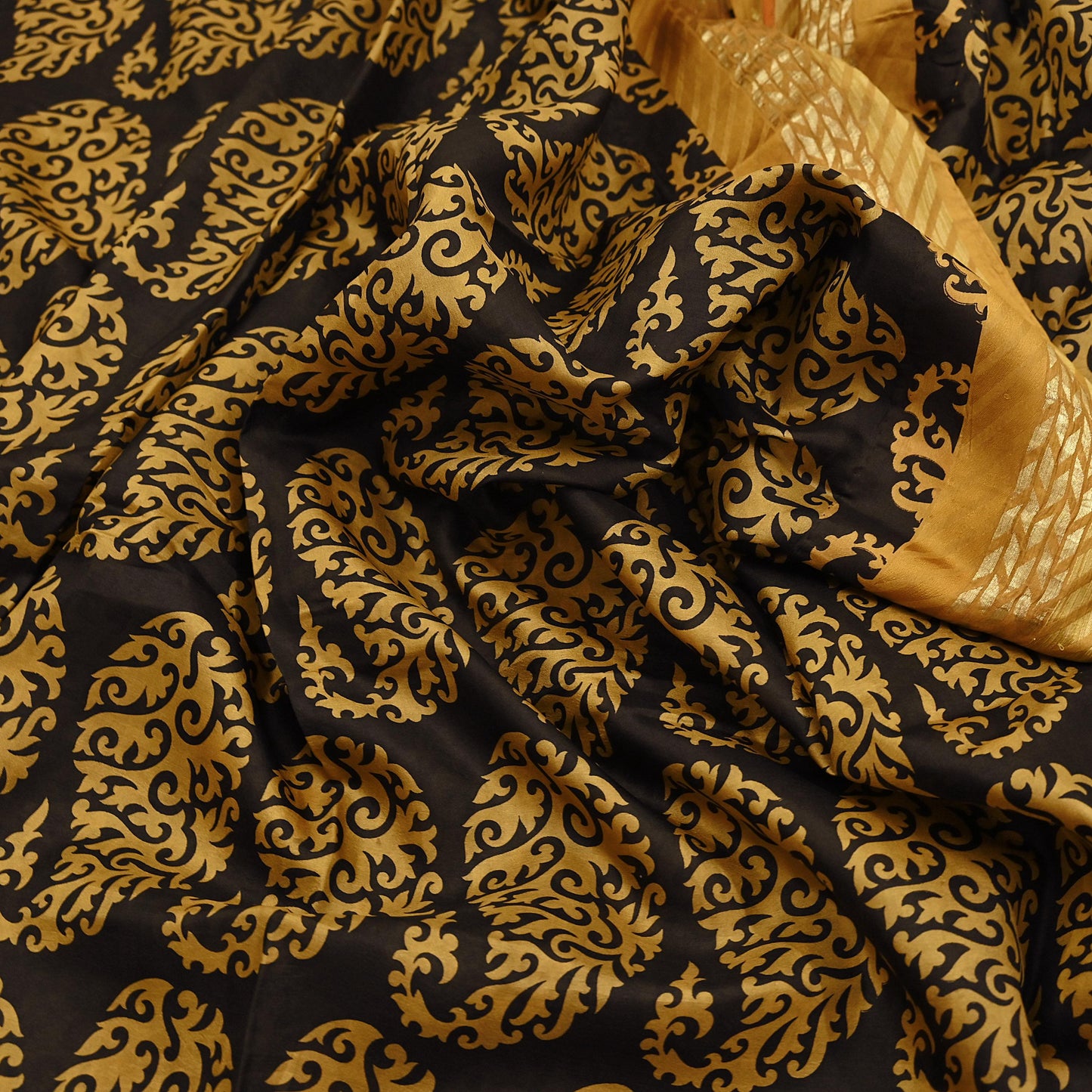 Indian Vintage Sari Black Printed Pure Silk Sarees Craft Fabric 5yd Sewing Soft Dress Designing  for Crafting Quilting Upcycle Wrap Zari