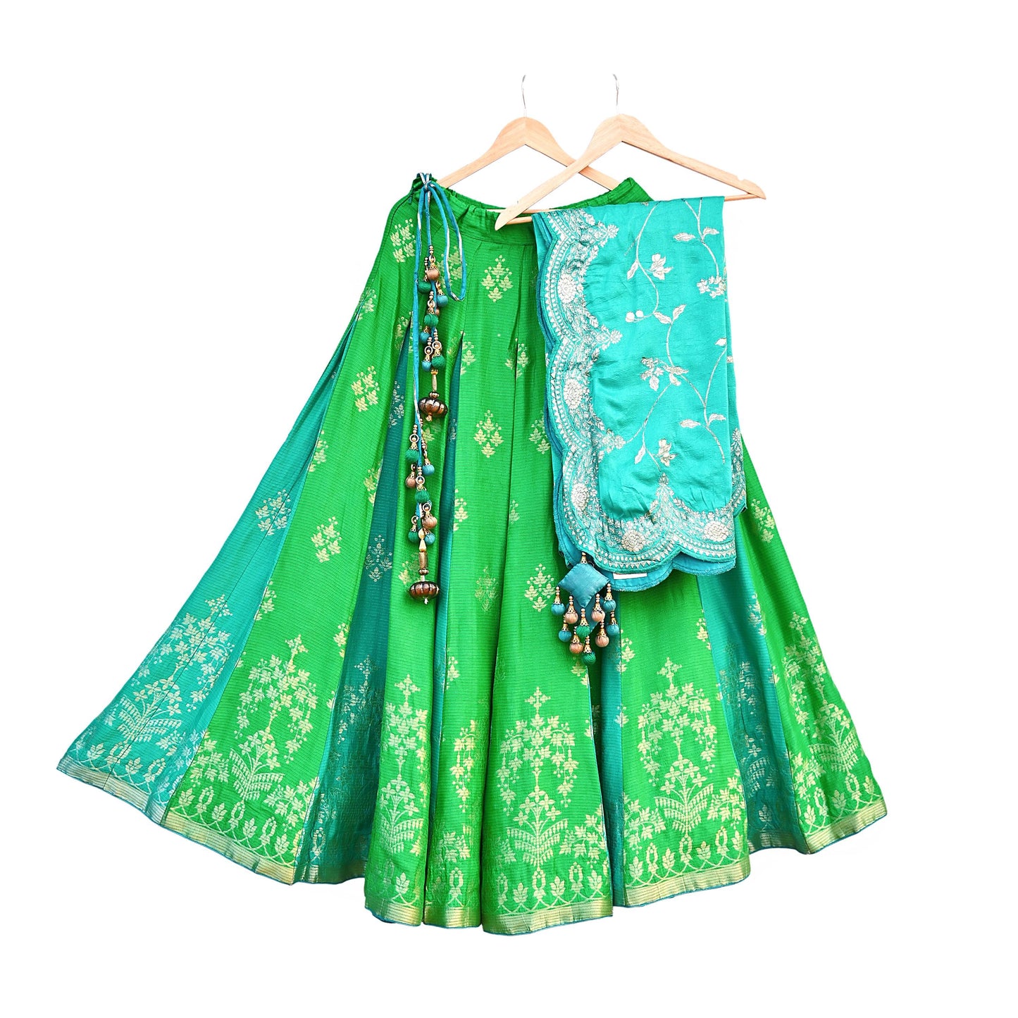 Abu Jani Bridal Lehenga Set Green Banarasi Raw Silk Handwoven Designer Couture Outfit Wedding Lehenga with Dupatta