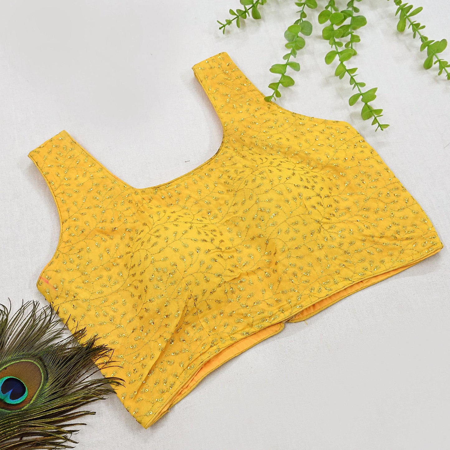 Indian New Yellow Georgette Embroidered sleeveless Padded Blouse/Top/Crop Party wear Bollywood Blouse