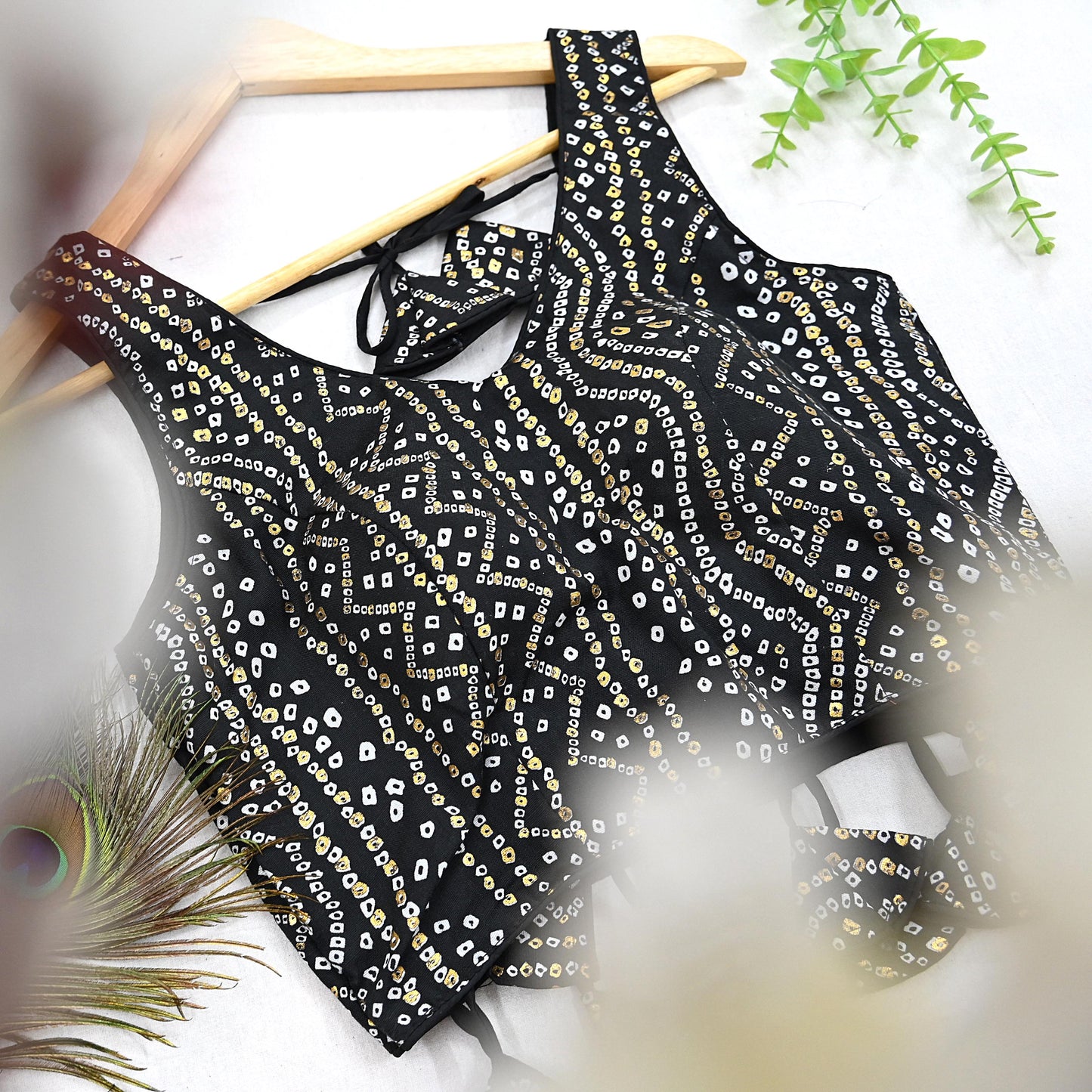 Indian New Black Chanderi Bandhani Printed Padded Blouse/Top/Crop Party wear Bollywood Blouse