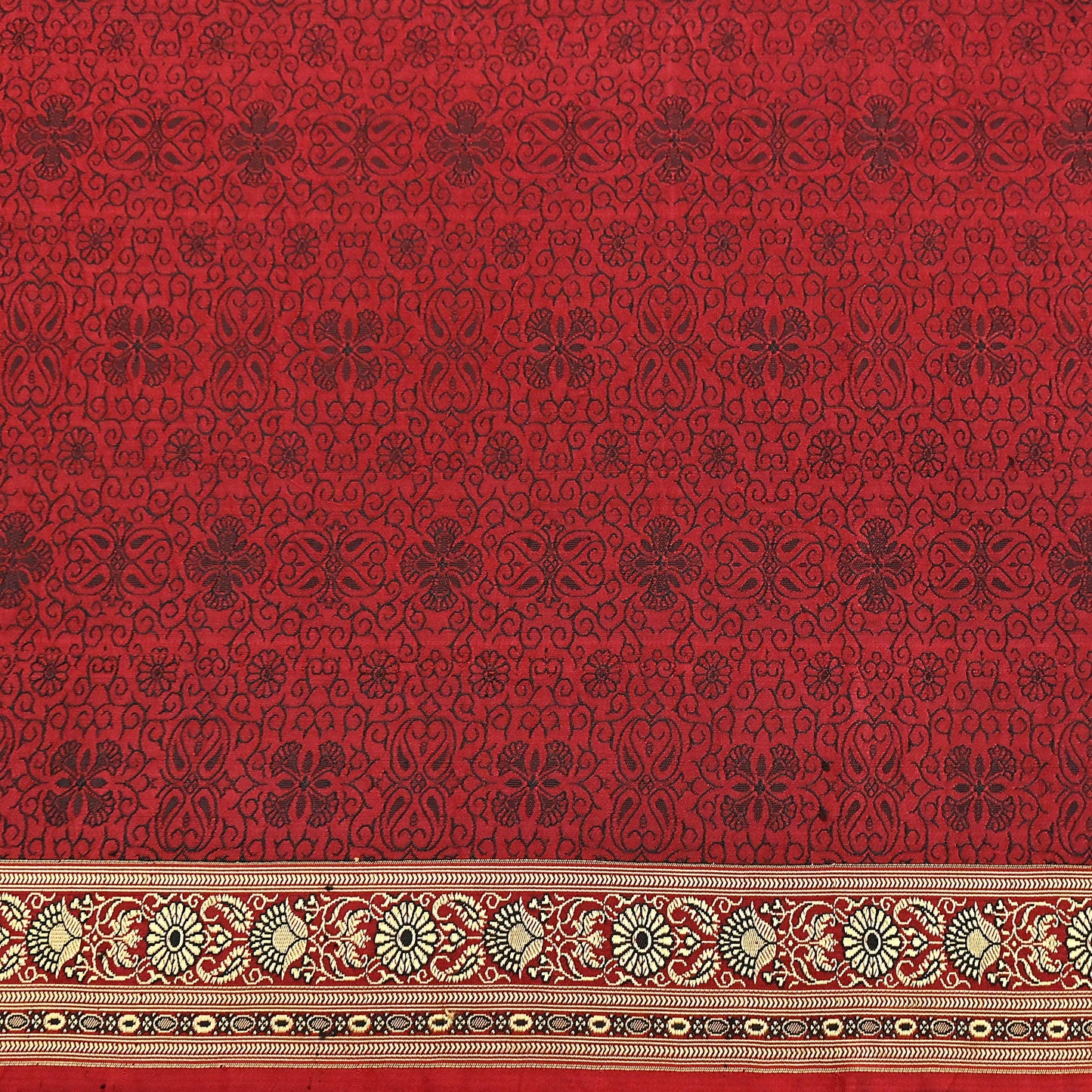 Vintage Maroon Banarasi Silk Saree Pure Satin Silk Handwoven Tanchoi Fabric with Floral Weave 5 Yard Dressmaking Craft Material