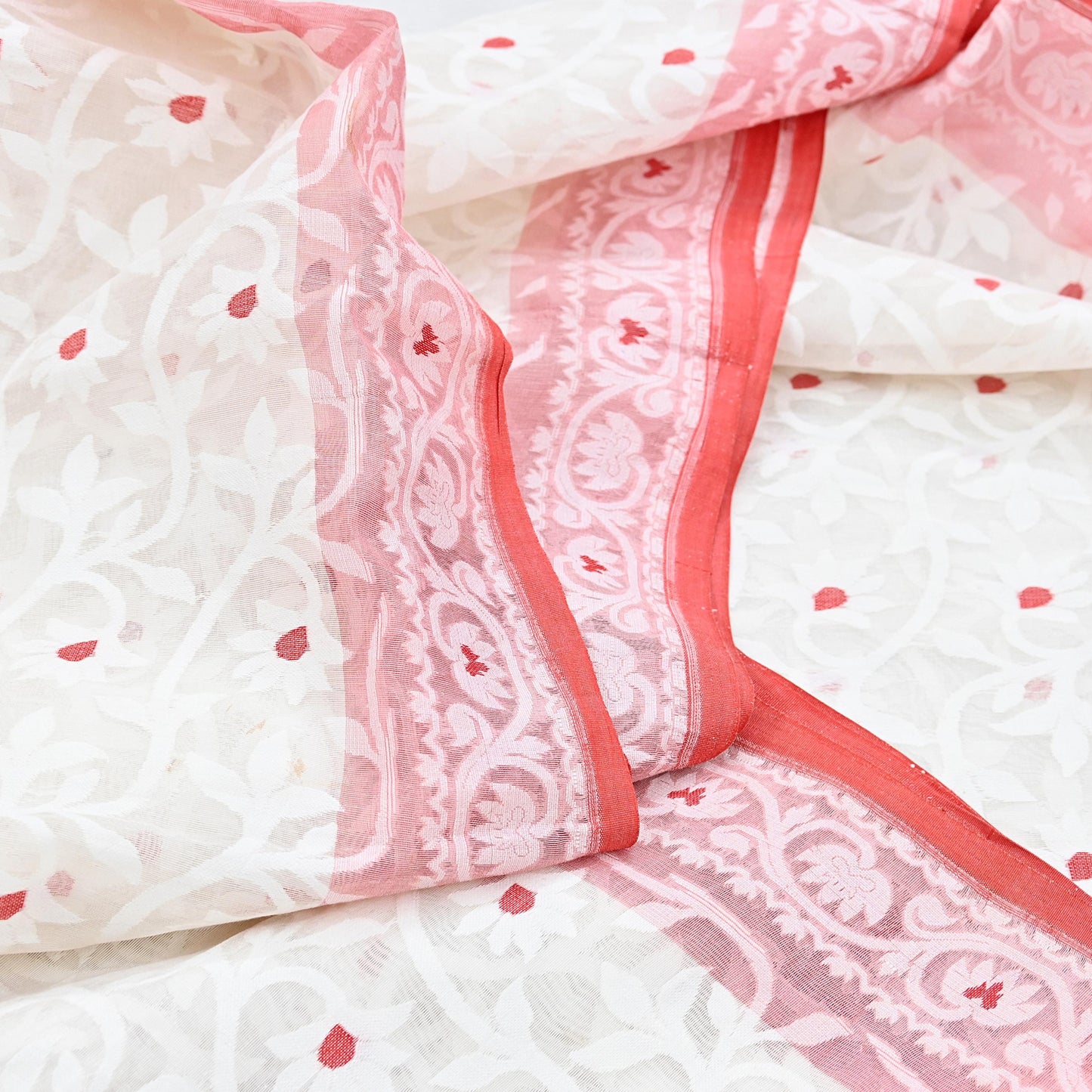 Indian Vintage Sarees Red & White Cotton Hand Woven Jamdani Sari 5yd Ethnic Floral Craft Fabric Dress making Upcycle Crafting Quilting Zari