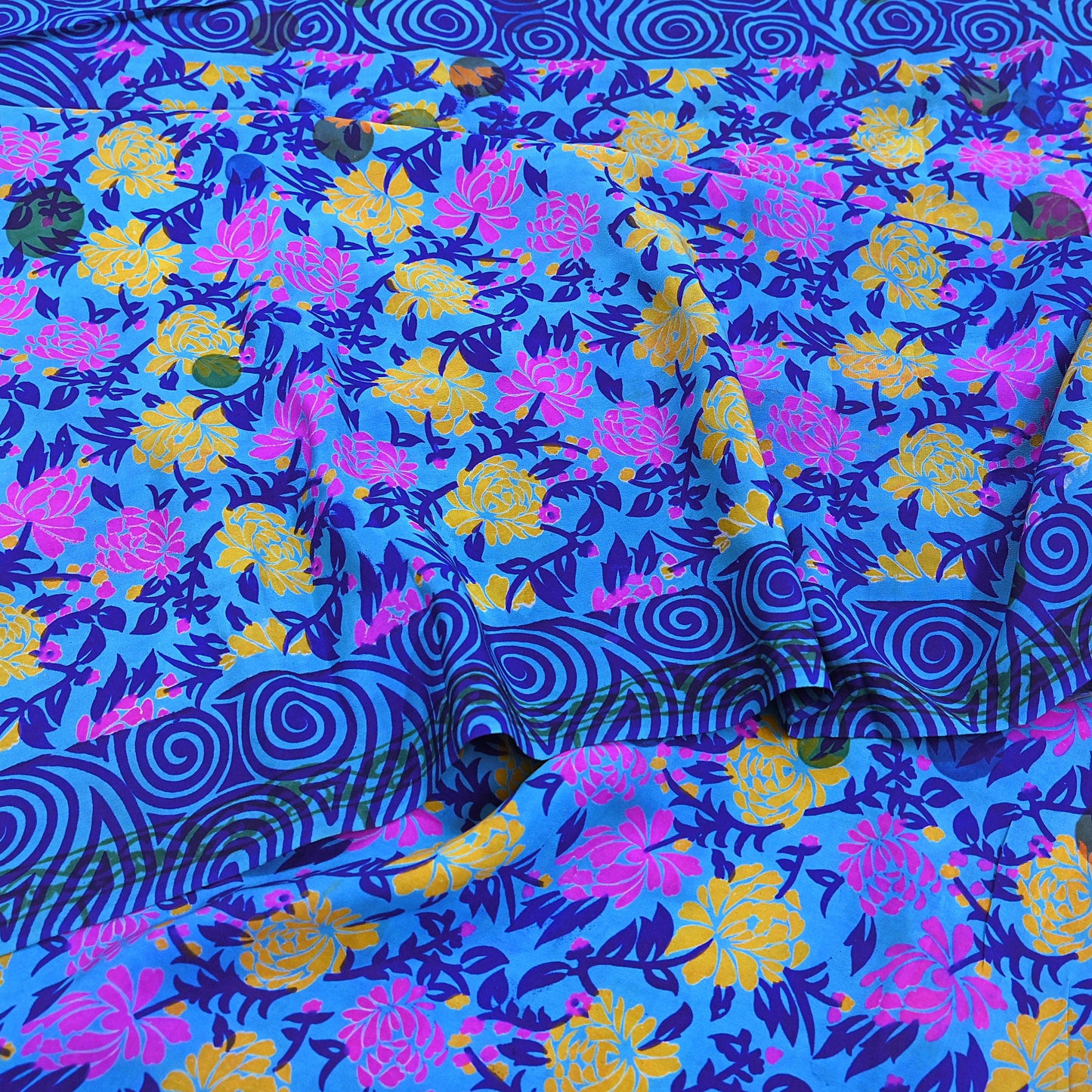 Indian Vintage blue Pure Crepe Silk Saree Floral Print 5 Yards Soft Sewing Fabric for Dressmaking, Quilting, Crafting Upcycling
