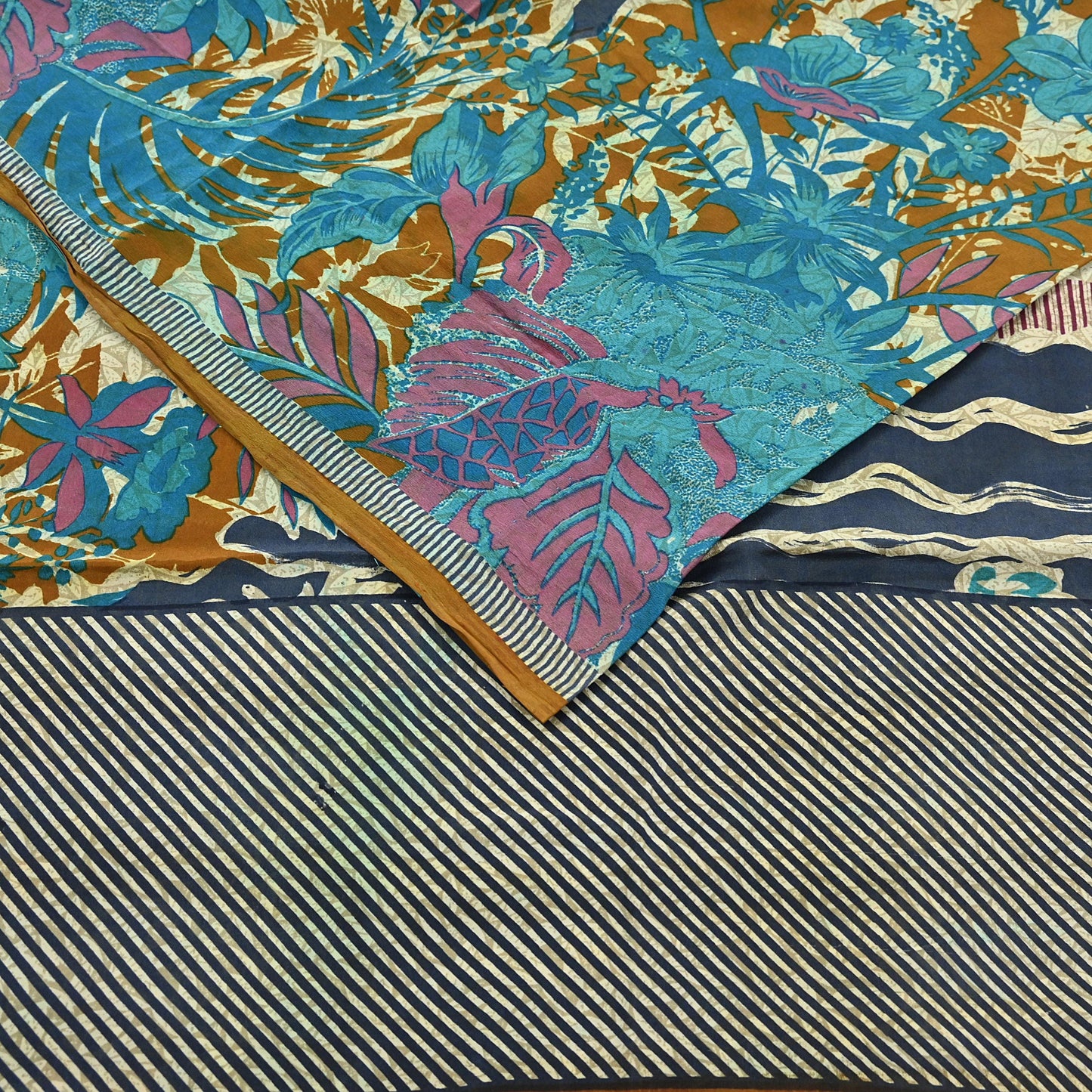 Indian Vintage Sari Ivory & Gray Pure Crepe Silk Printed Saree 5yard Sewing Quilting Floral Soft Craft Fabric Wrap