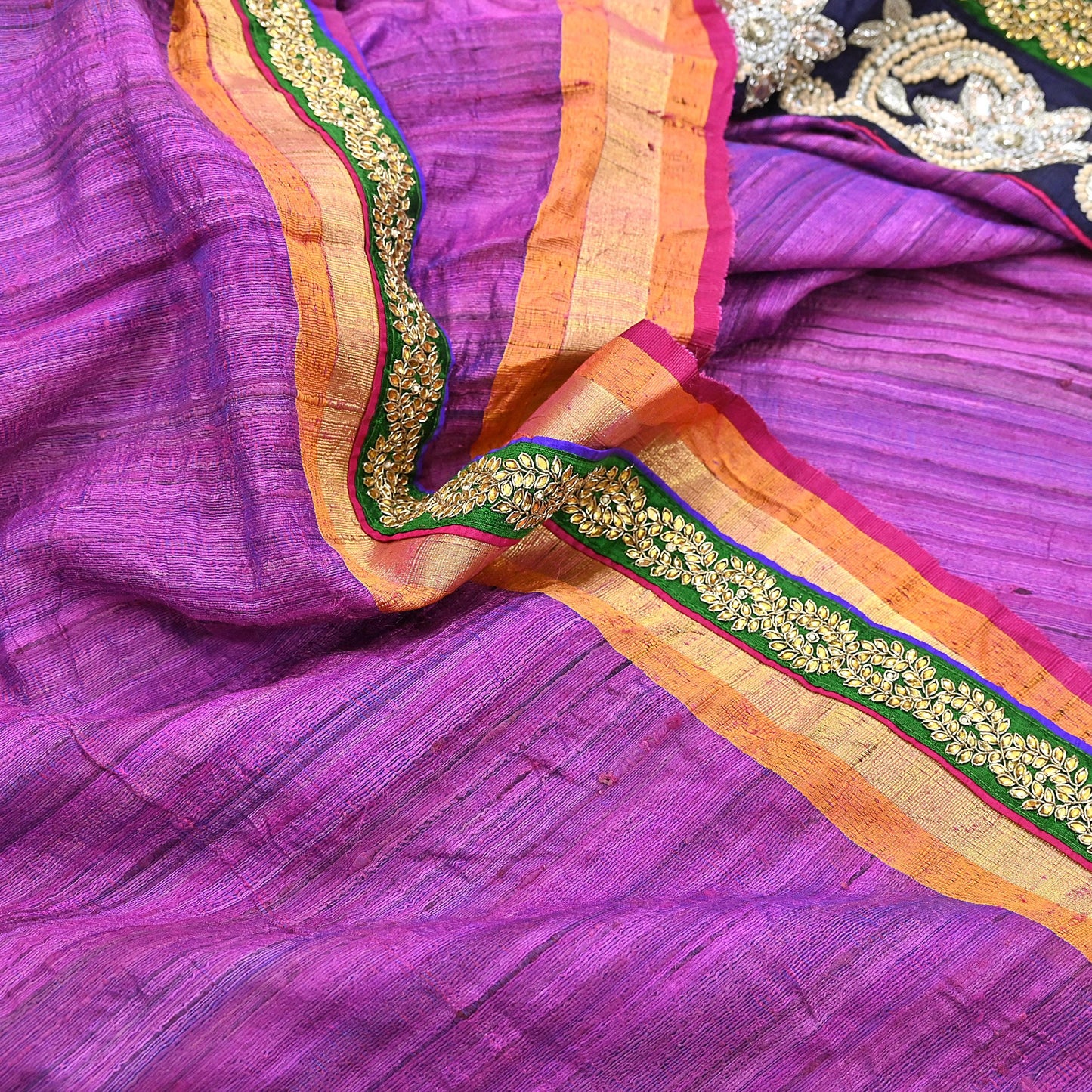 Indian Vintage Purple Saree Pure Khadi Silk Handloom Hand Embroidered Sari Craft Fabric 5yd Ethnic Fringes Dress making Crafting Quilting