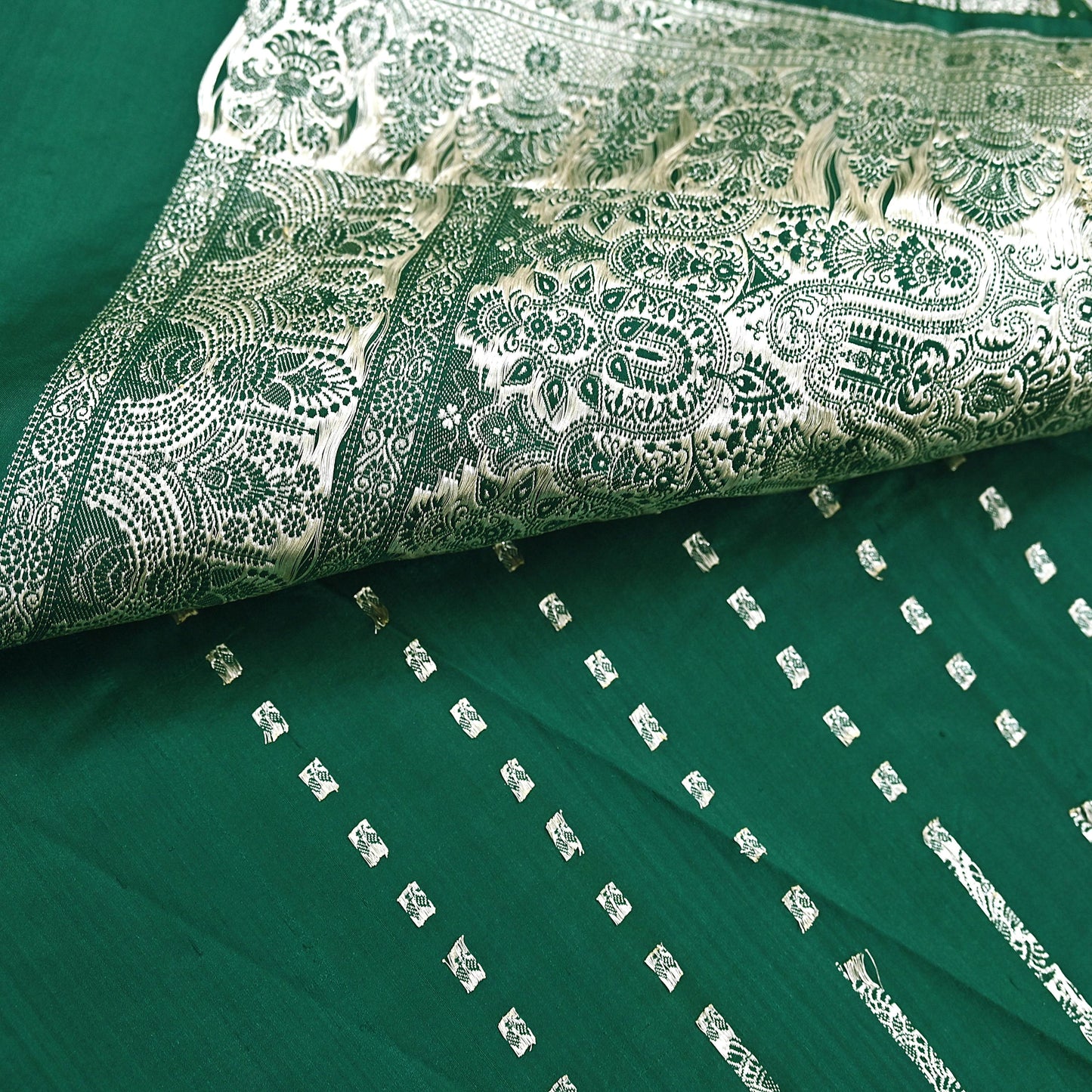 Indian Vintage Sari Bottle Green Heavy Wedding Pure Satin Silk Woven Banarasi Brocade Saree Zari 5Yd Craft Fabric Ethnic Dress making