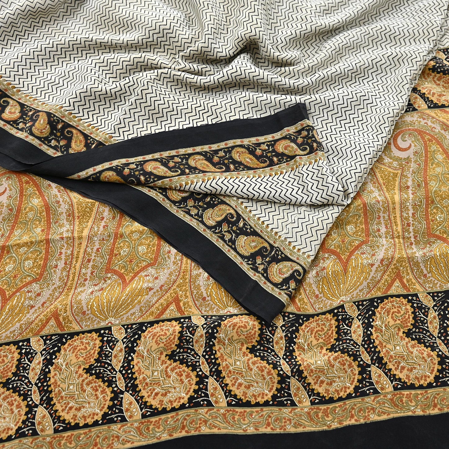 Indian Vintage Sari Ivory & black Pure Crepe Silk Printed Saree 5yard Sewing Quilting Floral Soft Craft Fabric Wrap