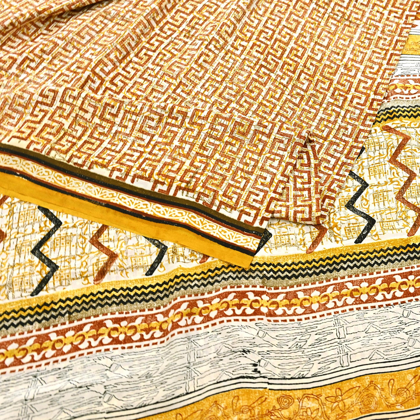 Indian Vintage Ivory Pure Crepe Silk Saree Geometric Print 5 Yards Soft Sewing Fabric for Dressmaking, Quilting, Crafting Upcycling
