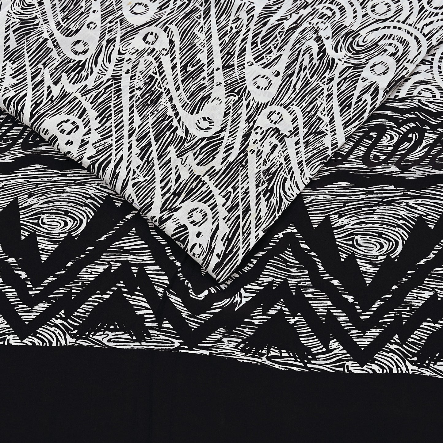 Indian Vintage Black & white Pure Crepe Silk Saree Abstrct Print 5 Yards Soft Sewing Fabric for Dressmaking, Quilting, Crafting Upcycling